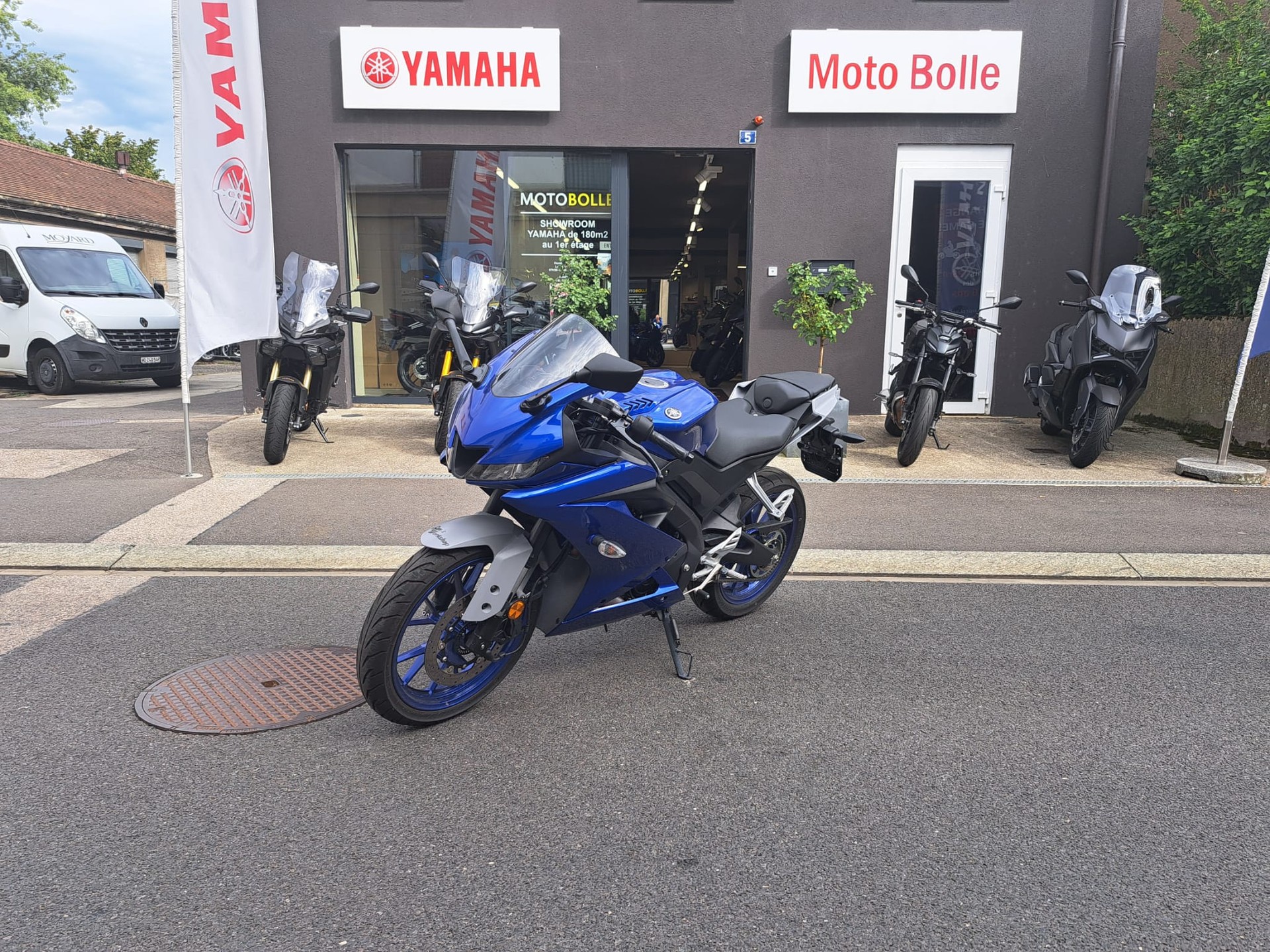 YAMAHA R 125-image-3