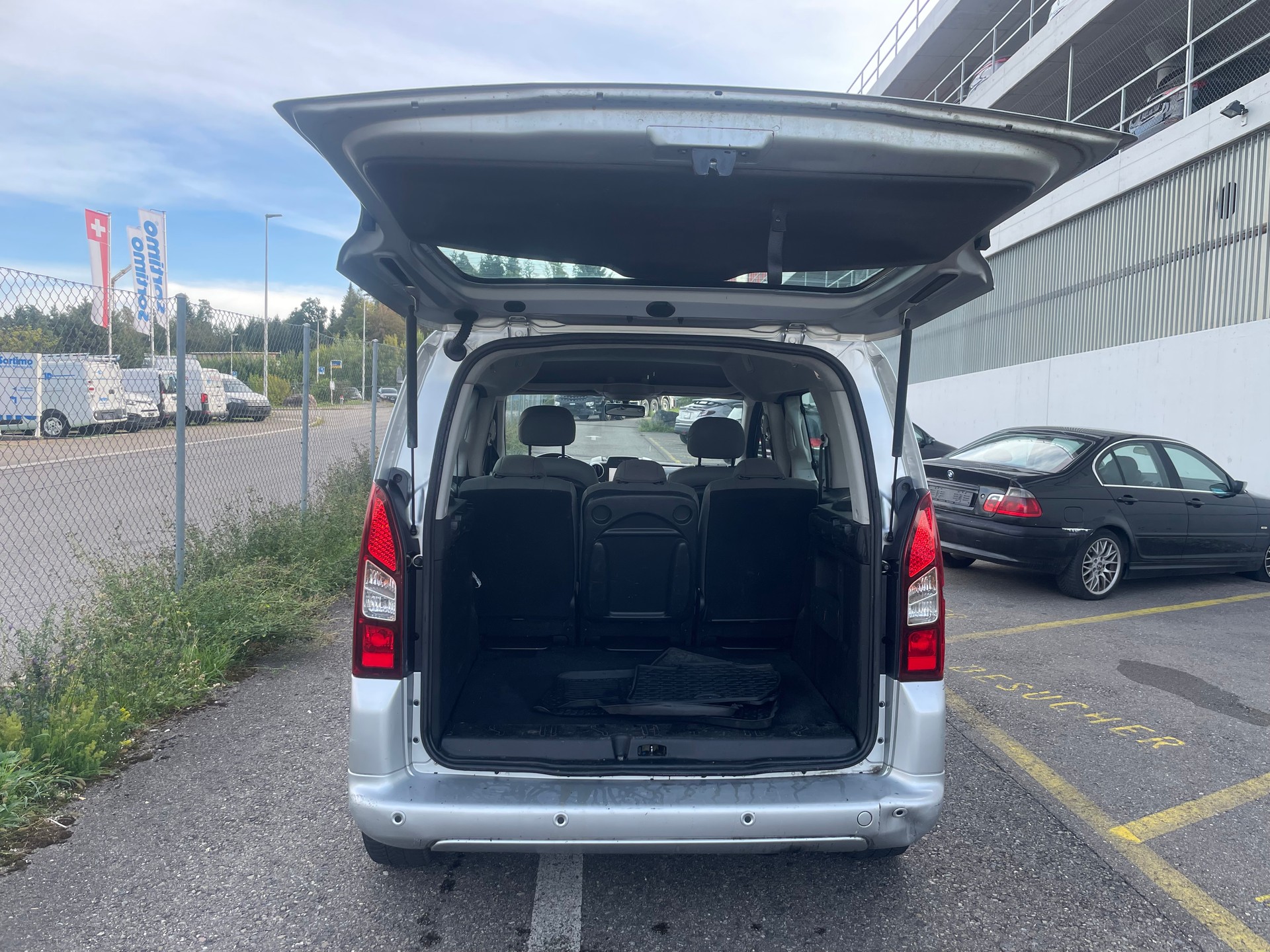 CITROEN Berlingo 1.2i Feel-image-11