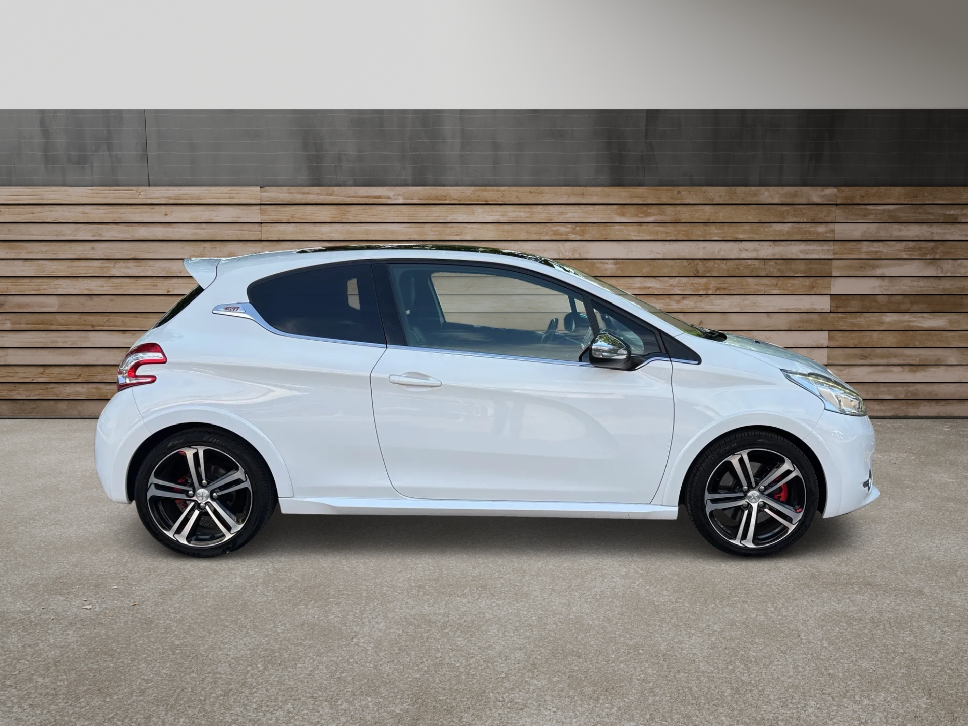 PEUGEOT 208 1.6 Turbo GTi-image-2