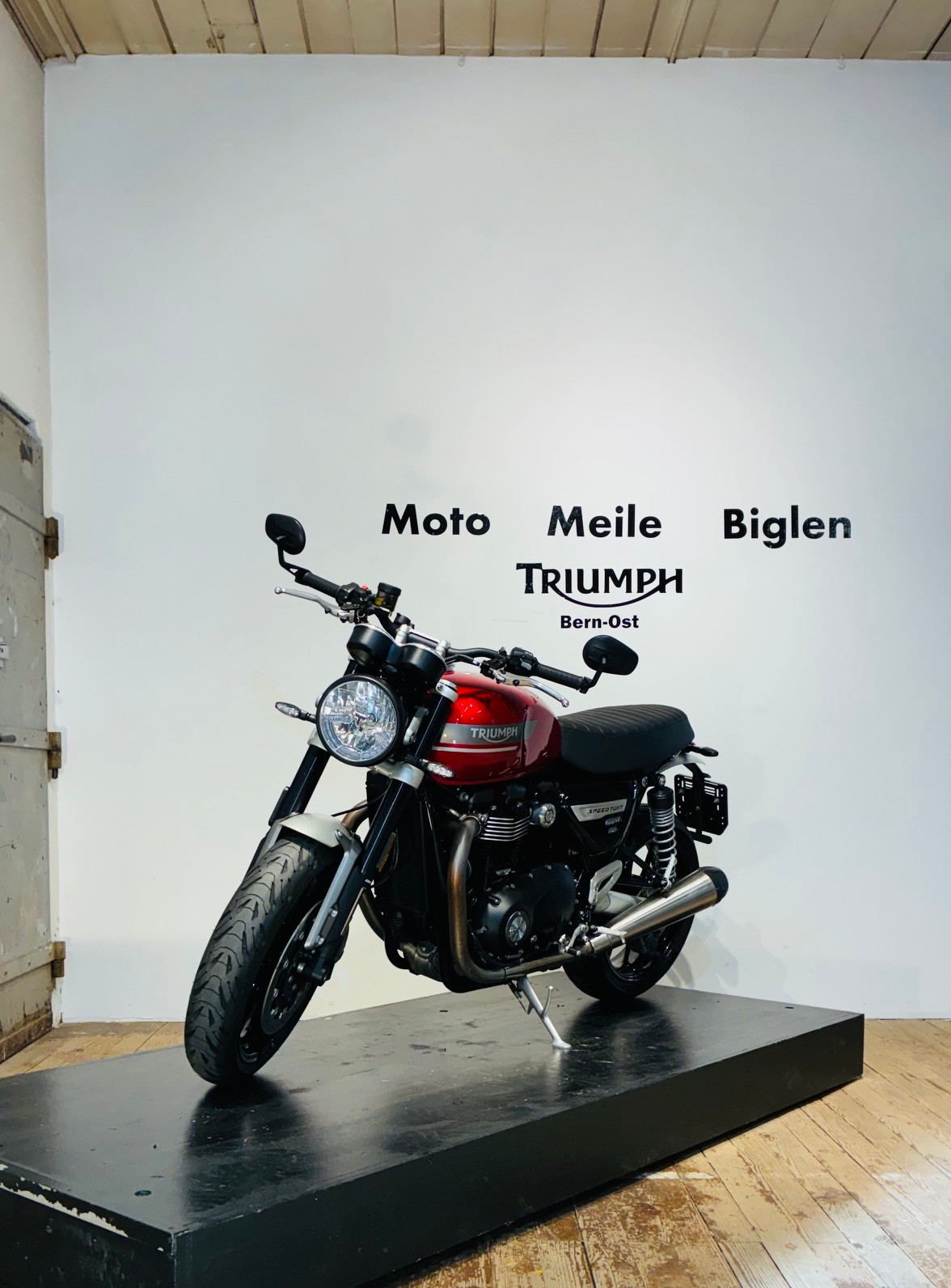 TRIUMPH Speed Twin 1200-image-1