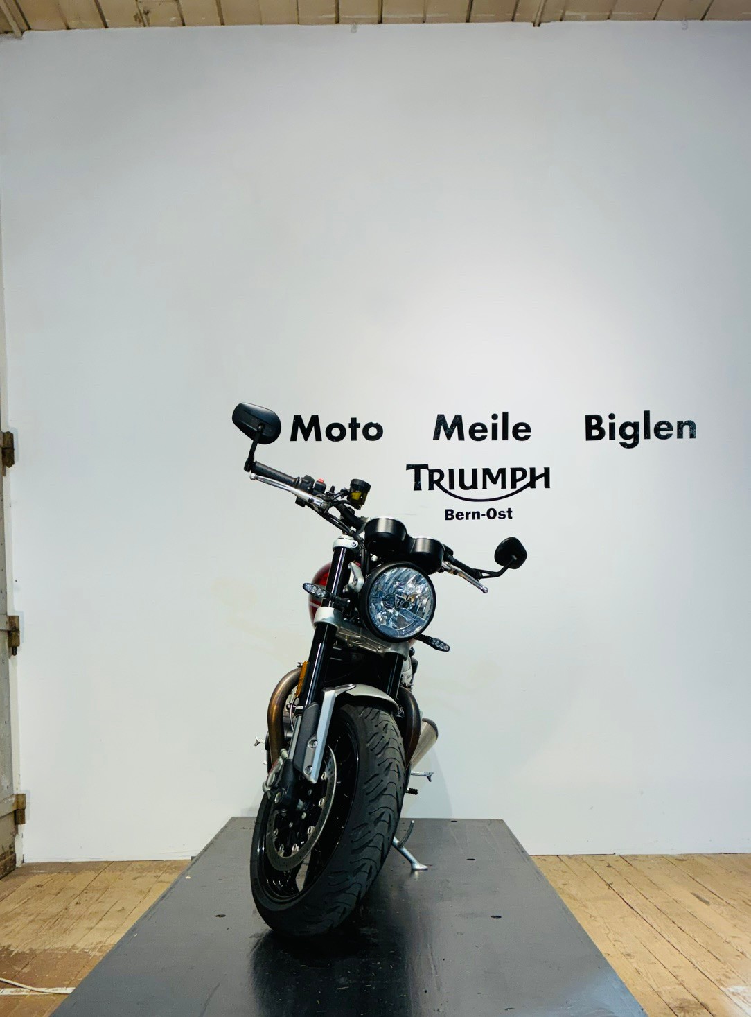 TRIUMPH Speed Twin 1200-image-2