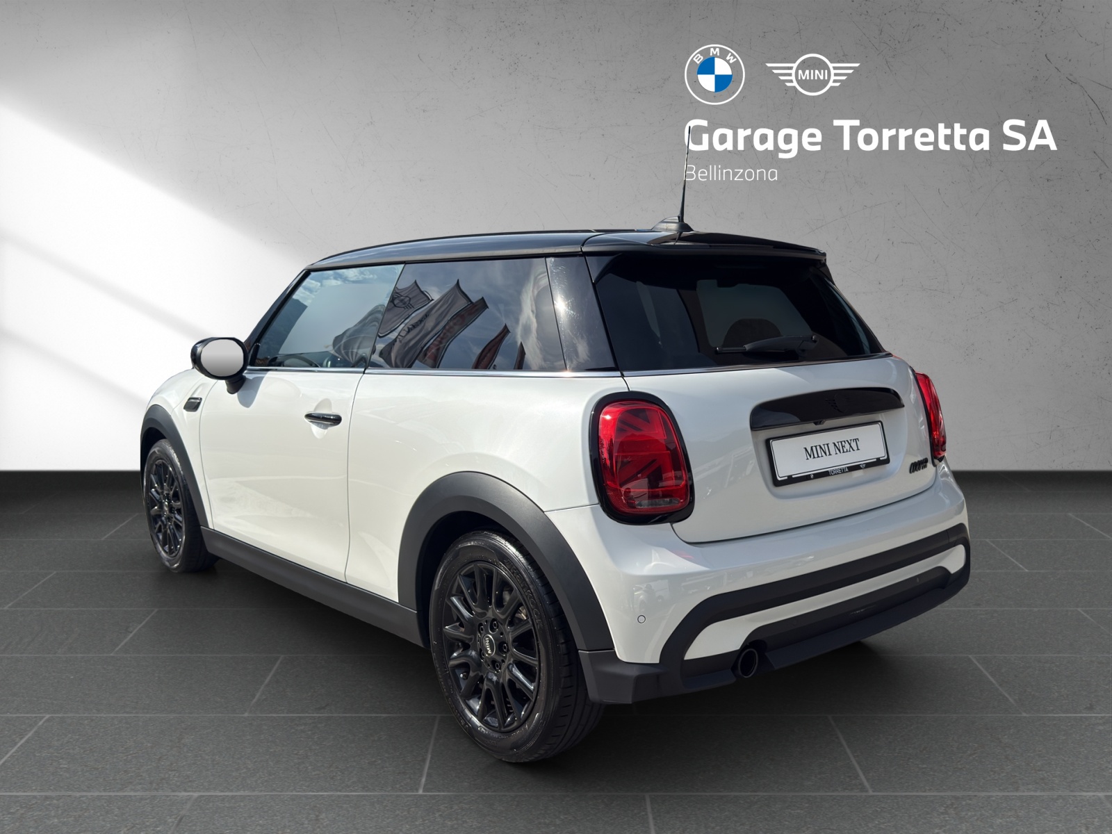 MINI Cooper Camden Edition Steptronic DKG-showroom-element-2