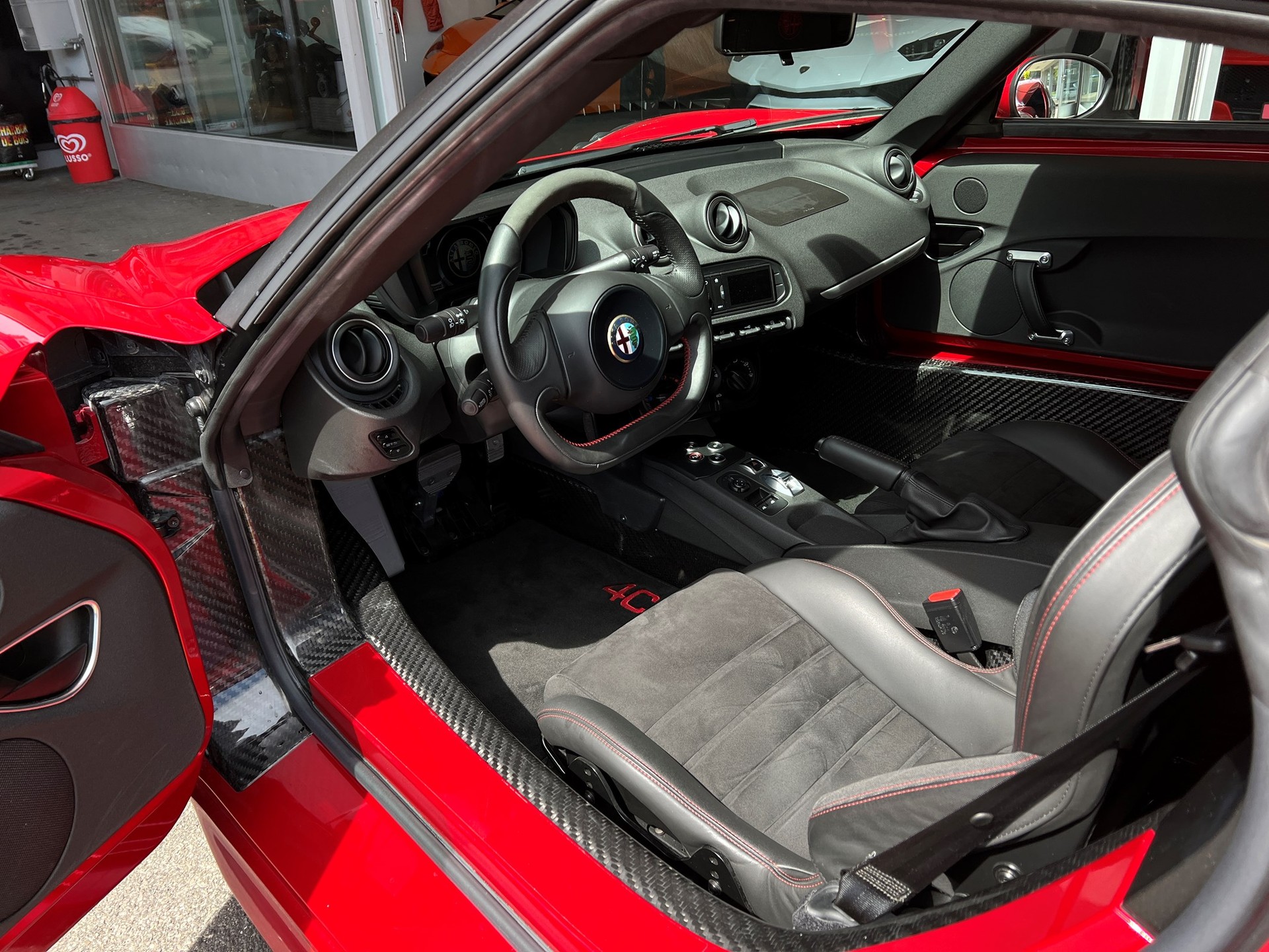 ALFA ROMEO 4C 1750 TBi TCT-showroom-element-3