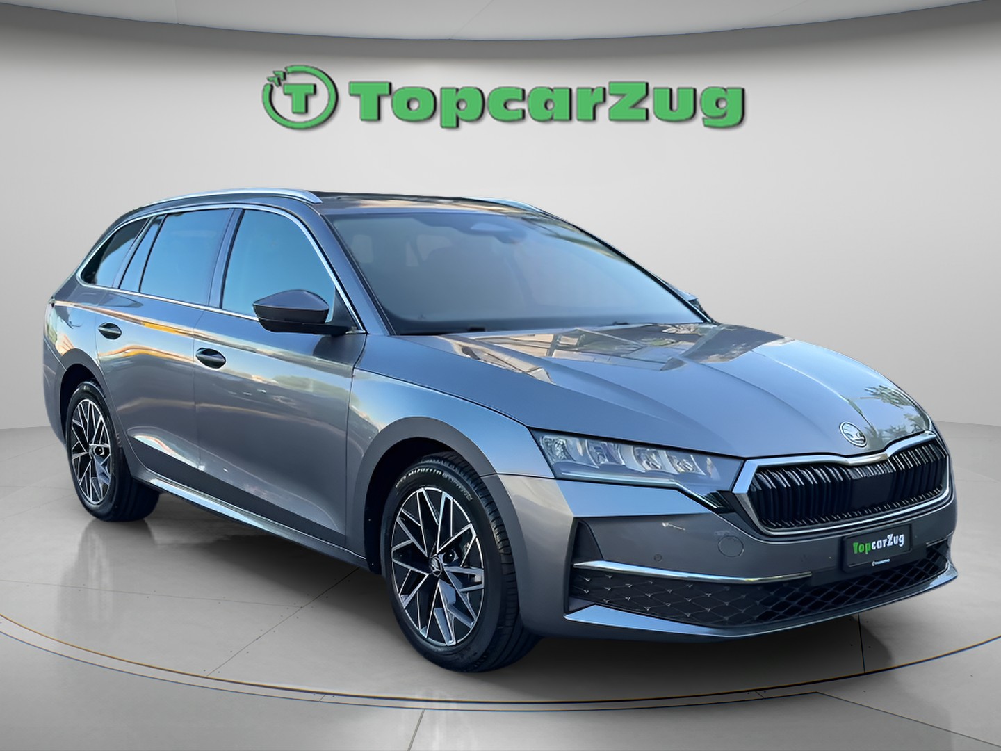 SKODA Octavia Combi 1.5 TSI mHEV DSG Selection-showroom-element-3