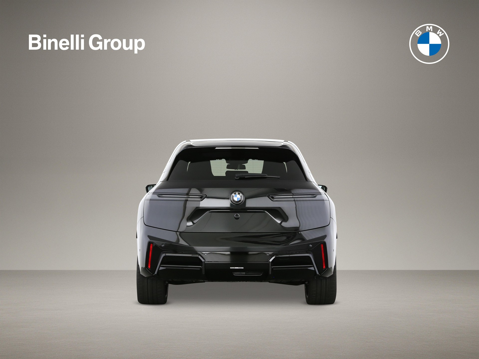 BMW iX I20 M70-showroom-element-3
