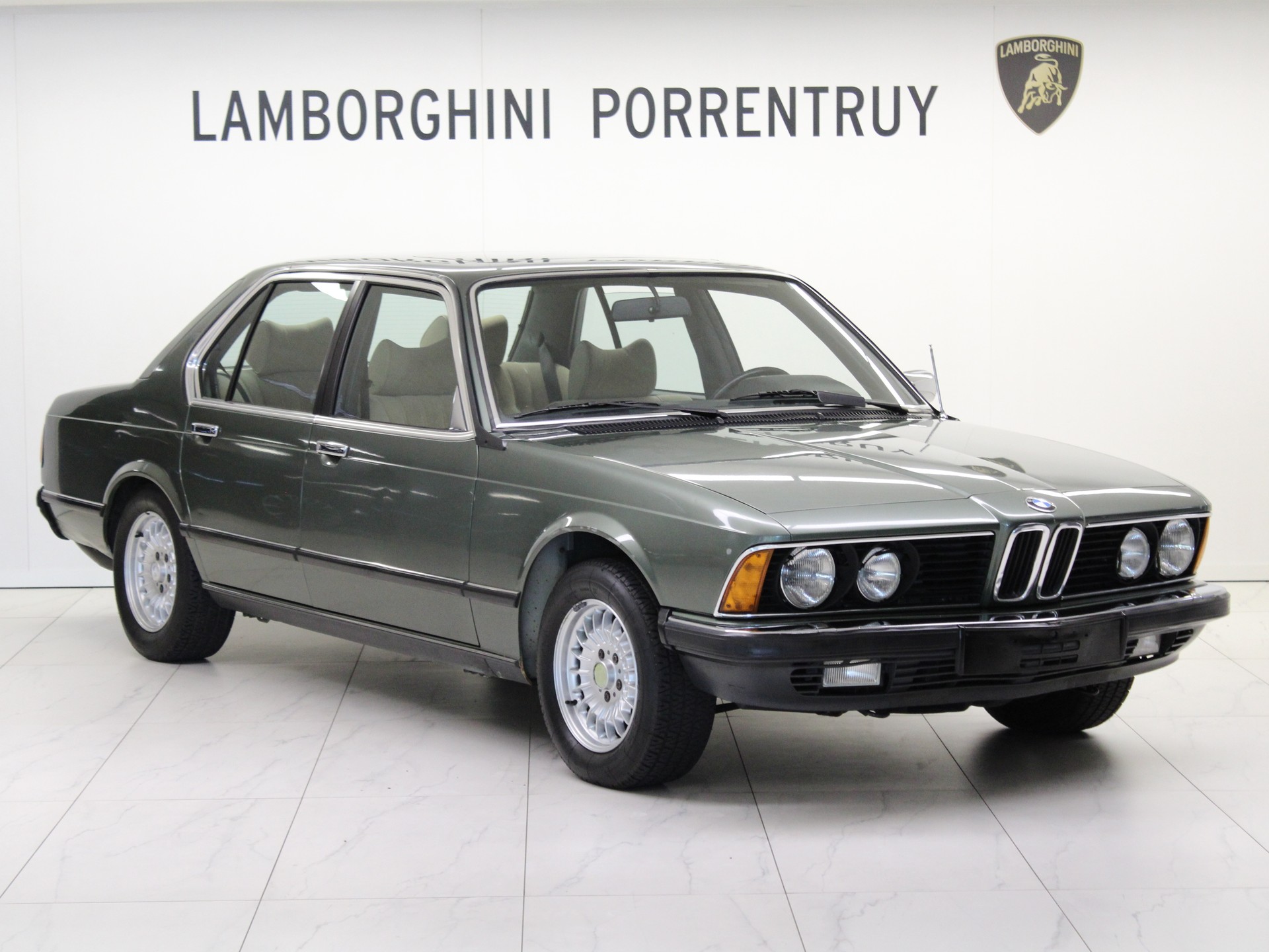 BMW 745i