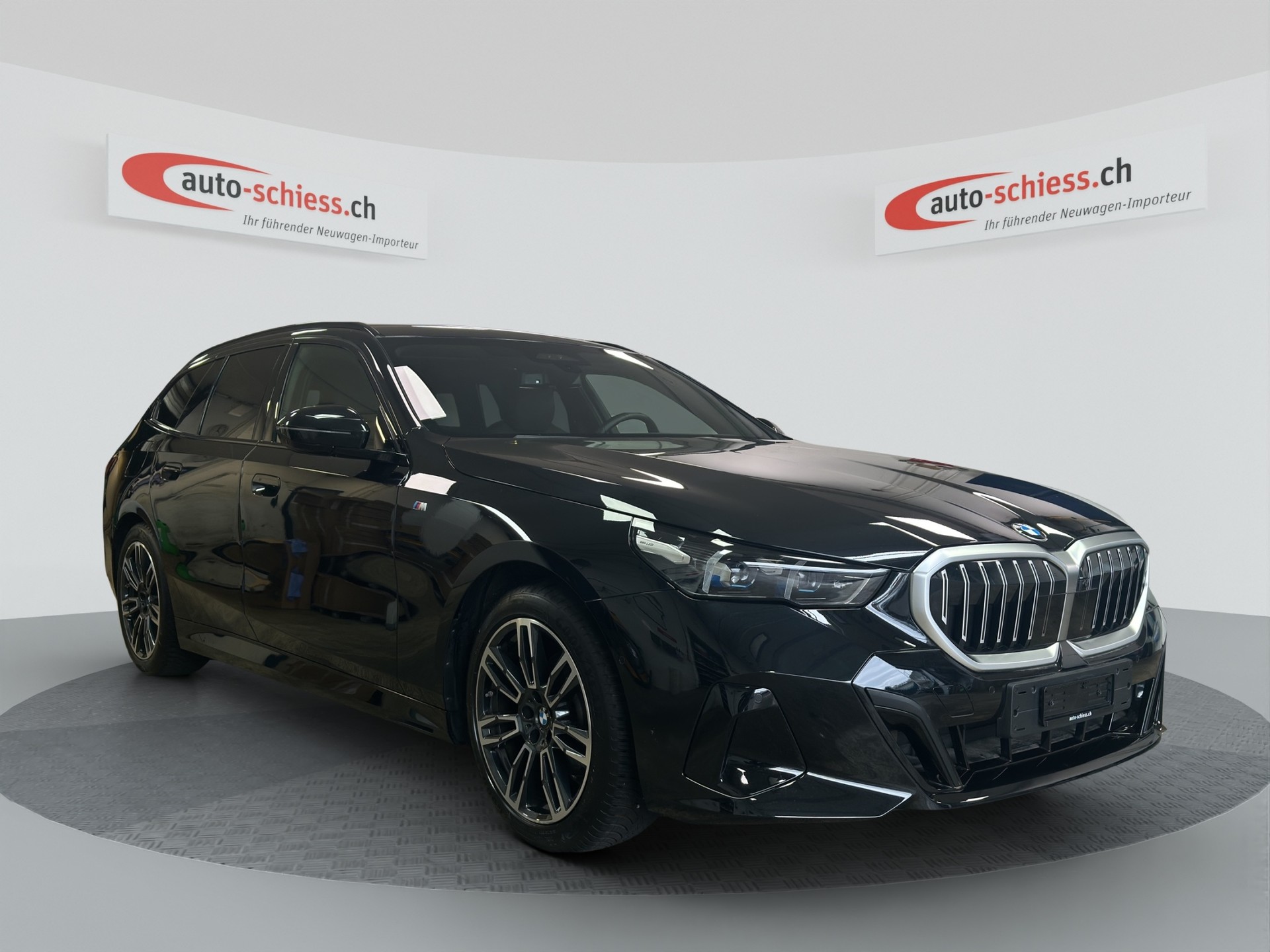 BMW 520i sDrive 48V Touring M Sport Steptronic