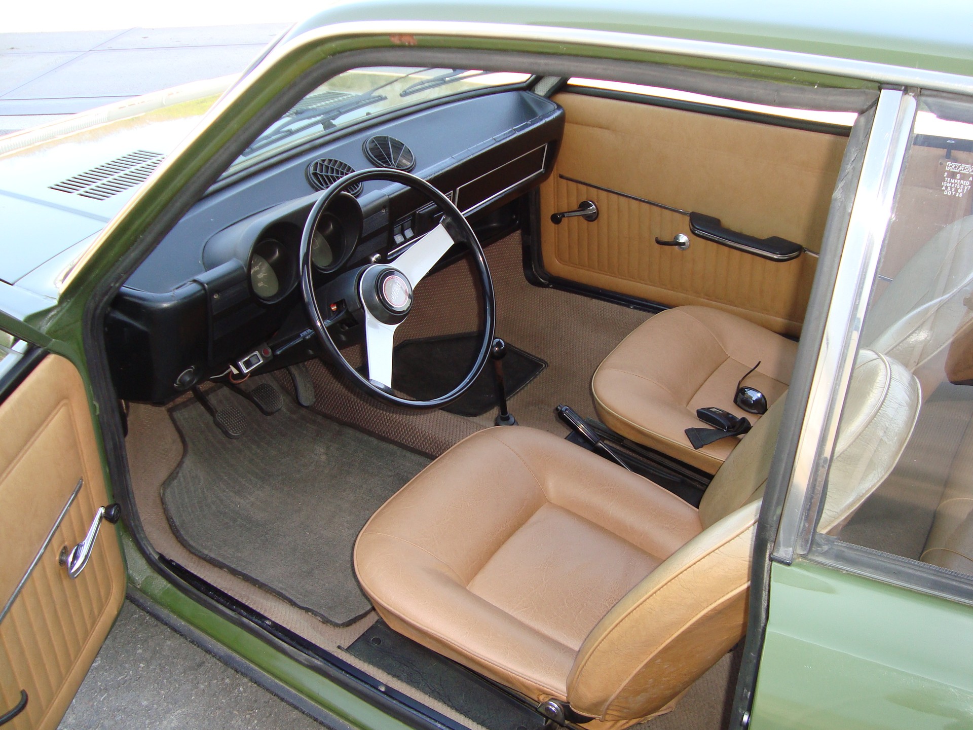 FIAT 128 Sport Coupé-image-2