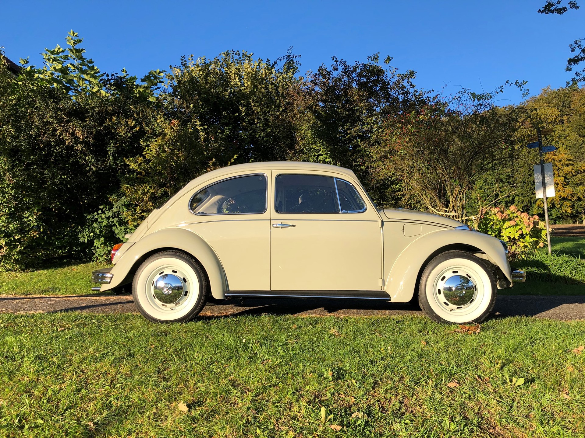 VW Käfer 1300-image-8