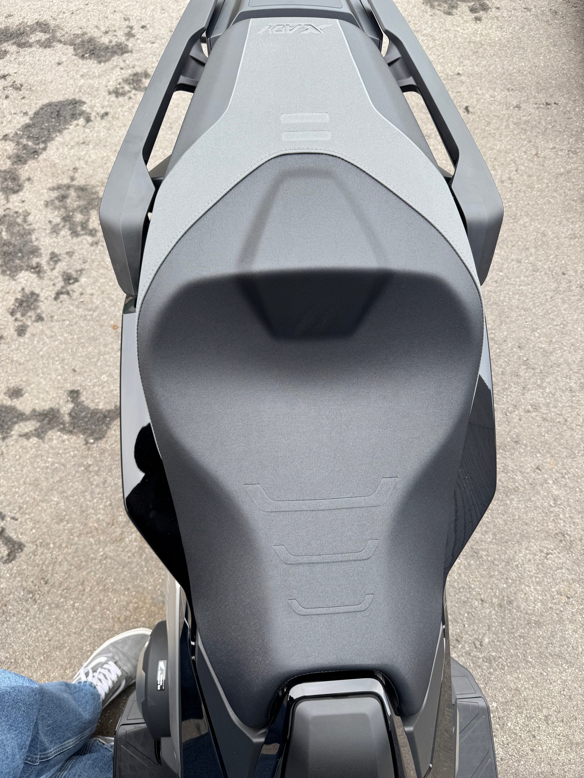 HONDA X-ADV 750-image-8