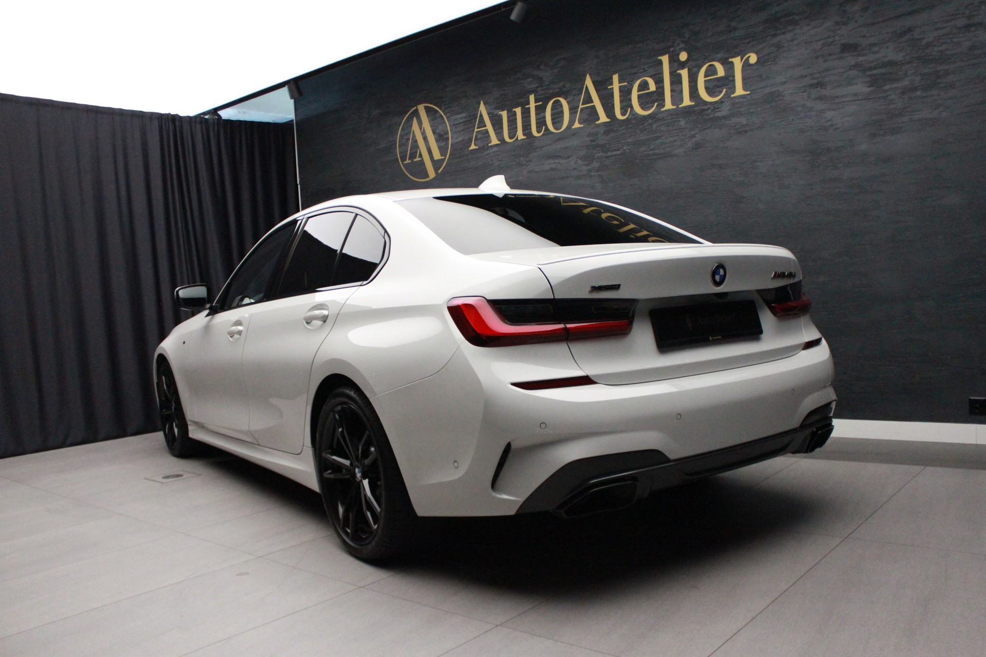 BMW M340d xDrive 48V Steptronic Sport-image-5