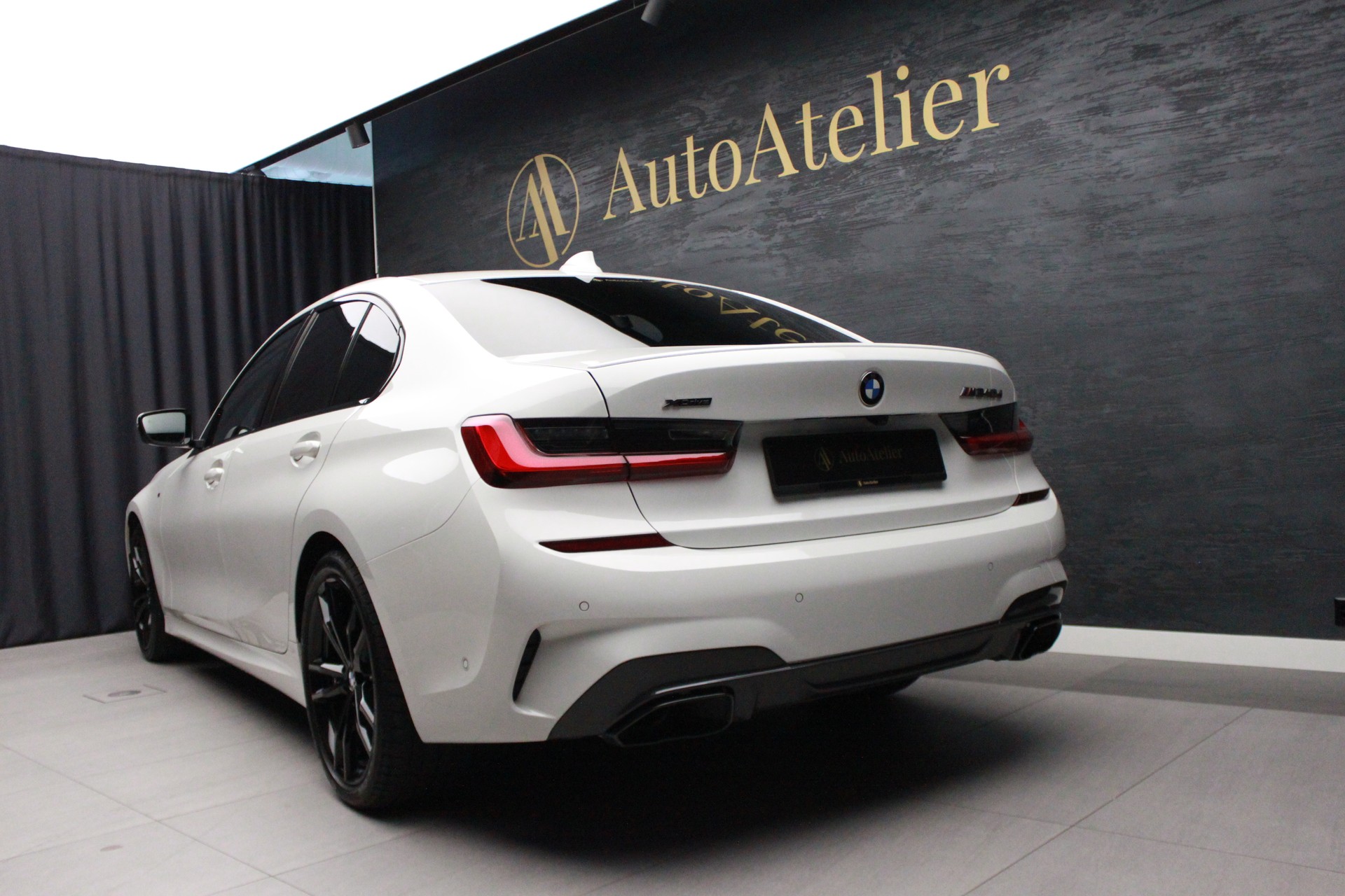 BMW M340d xDrive 48V Steptronic Sport-image-6