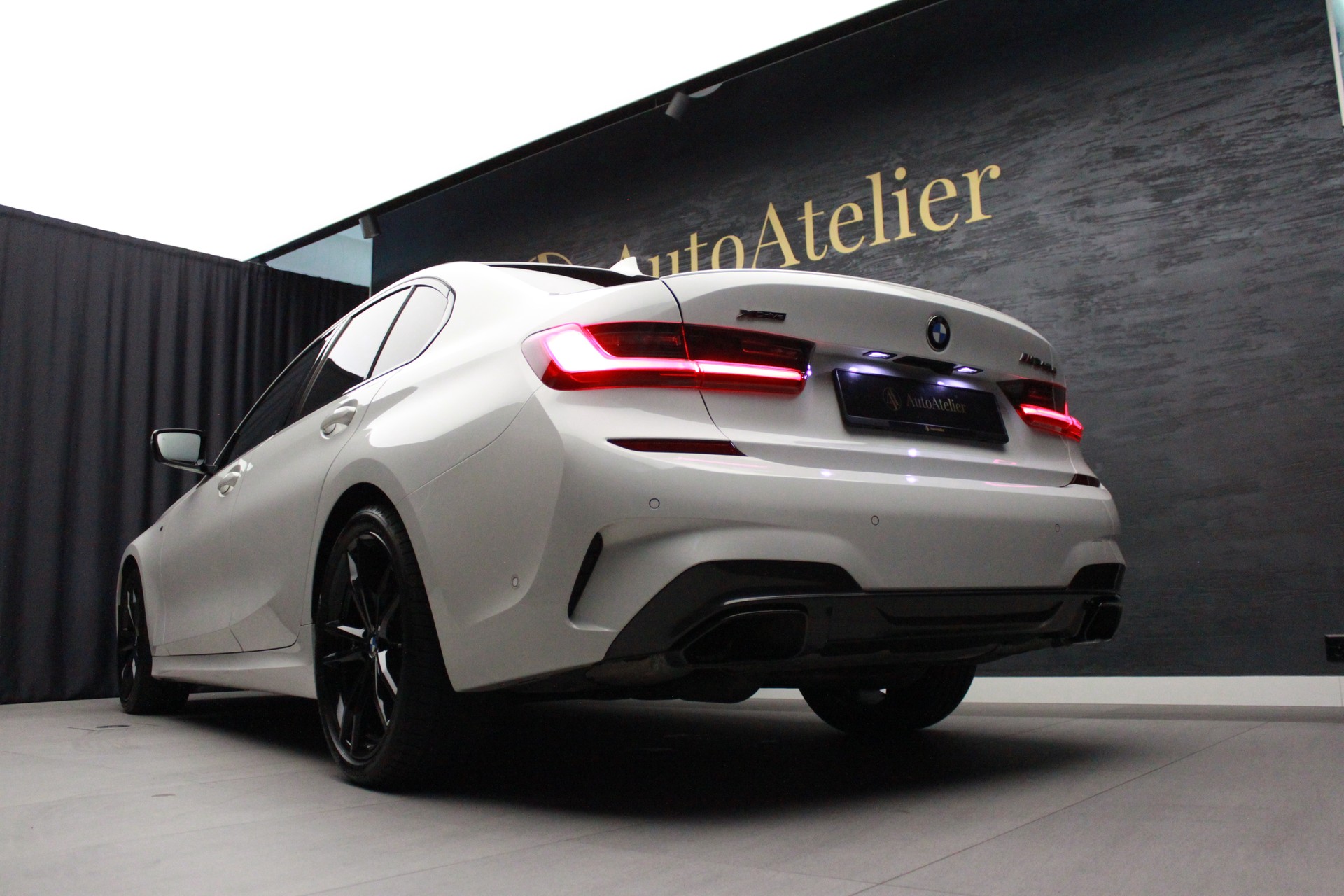 BMW M340d xDrive 48V Steptronic Sport-image-7