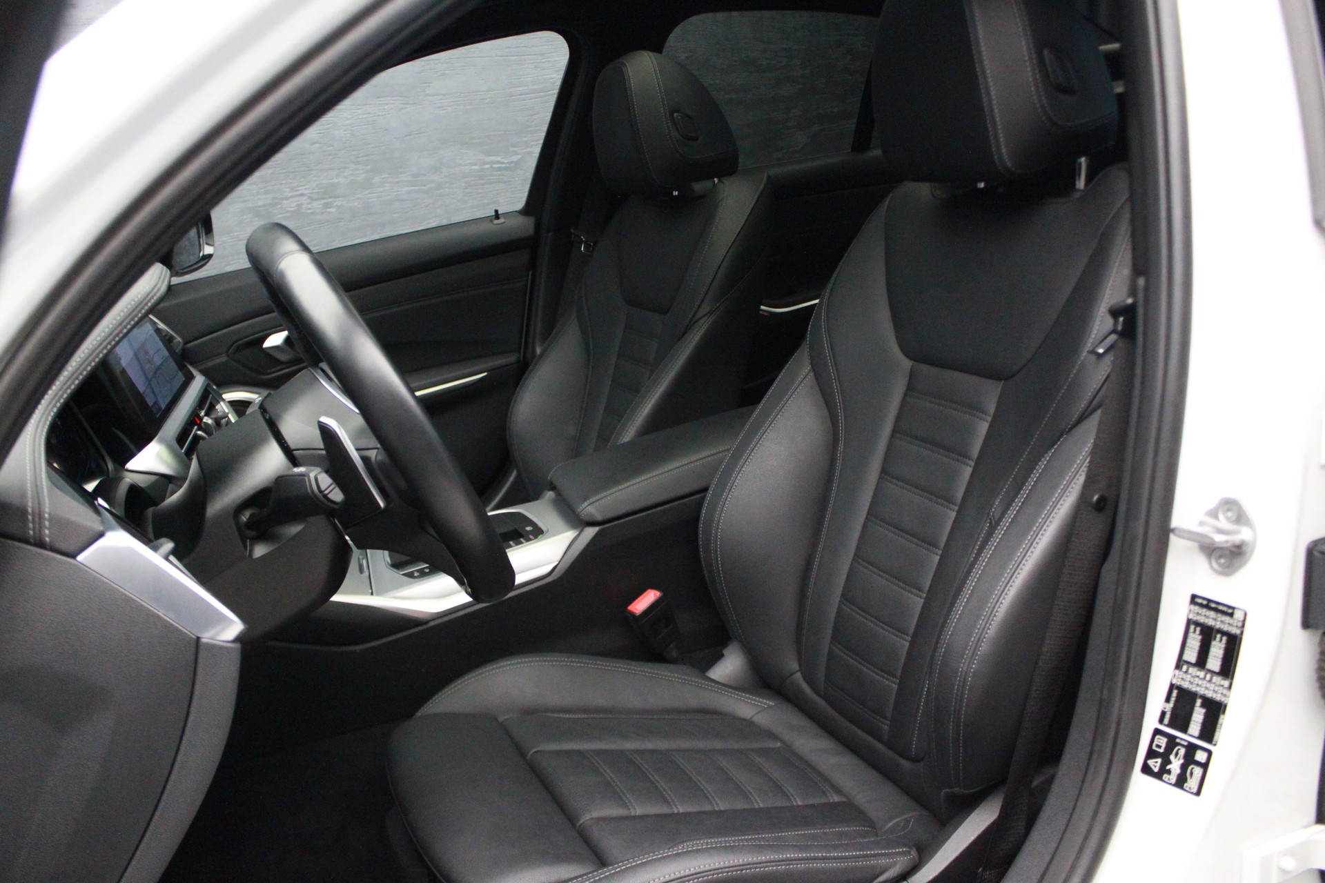 BMW M340d xDrive 48V Steptronic Sport-image-10