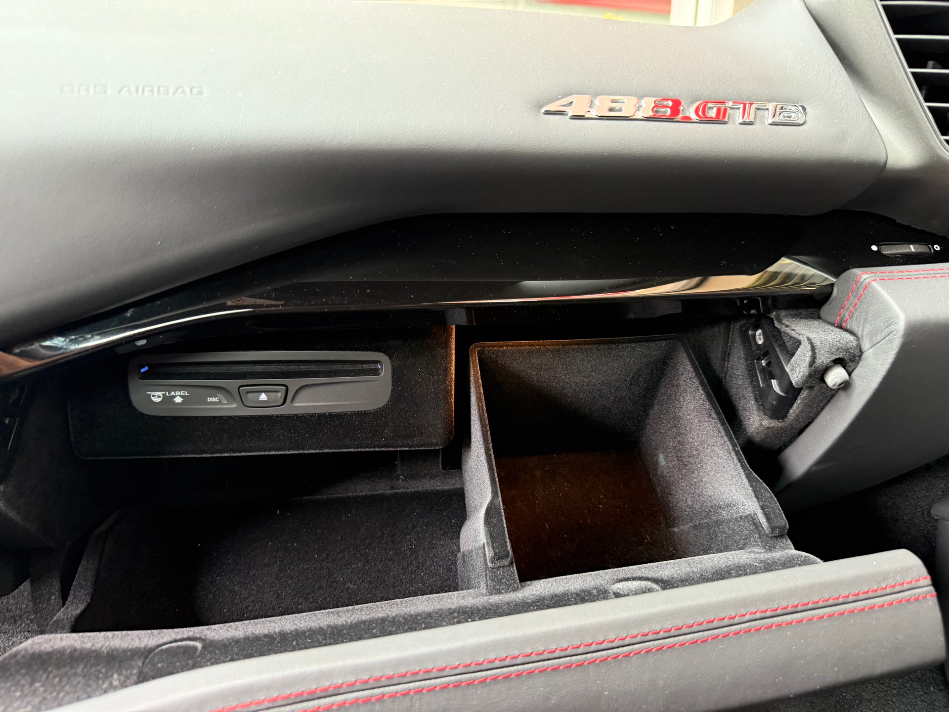FERRARI 488 GTB 3.9 V8-image-11