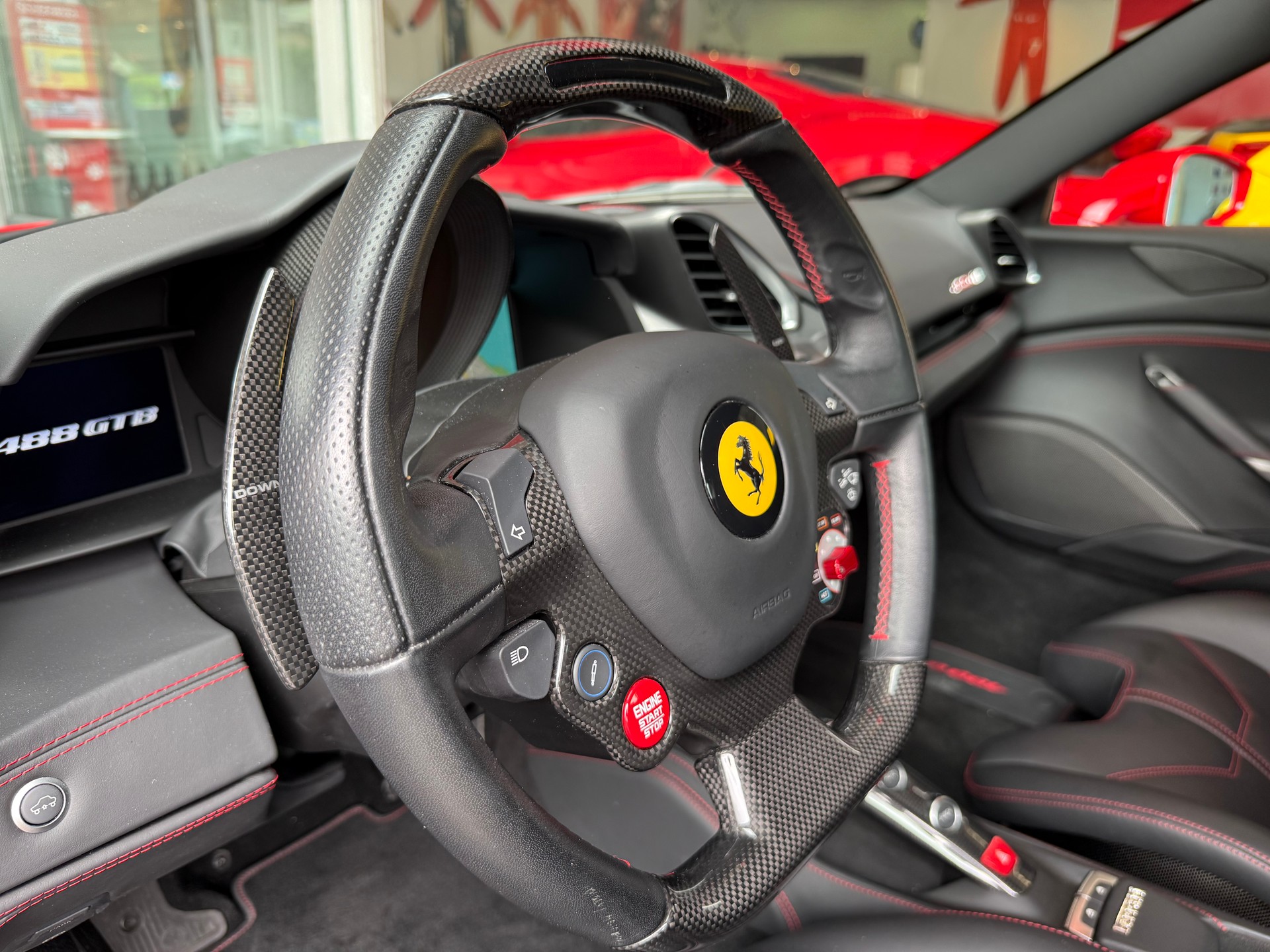FERRARI 488 GTB 3.9 V8-image-4