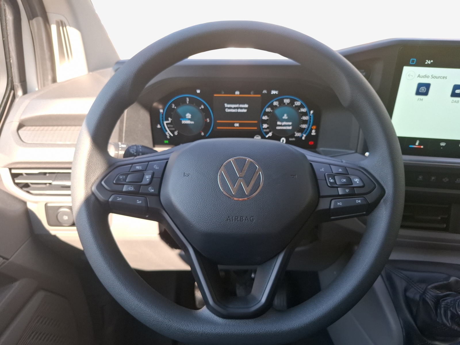 VW Transporter 2.0 TDI-image-9