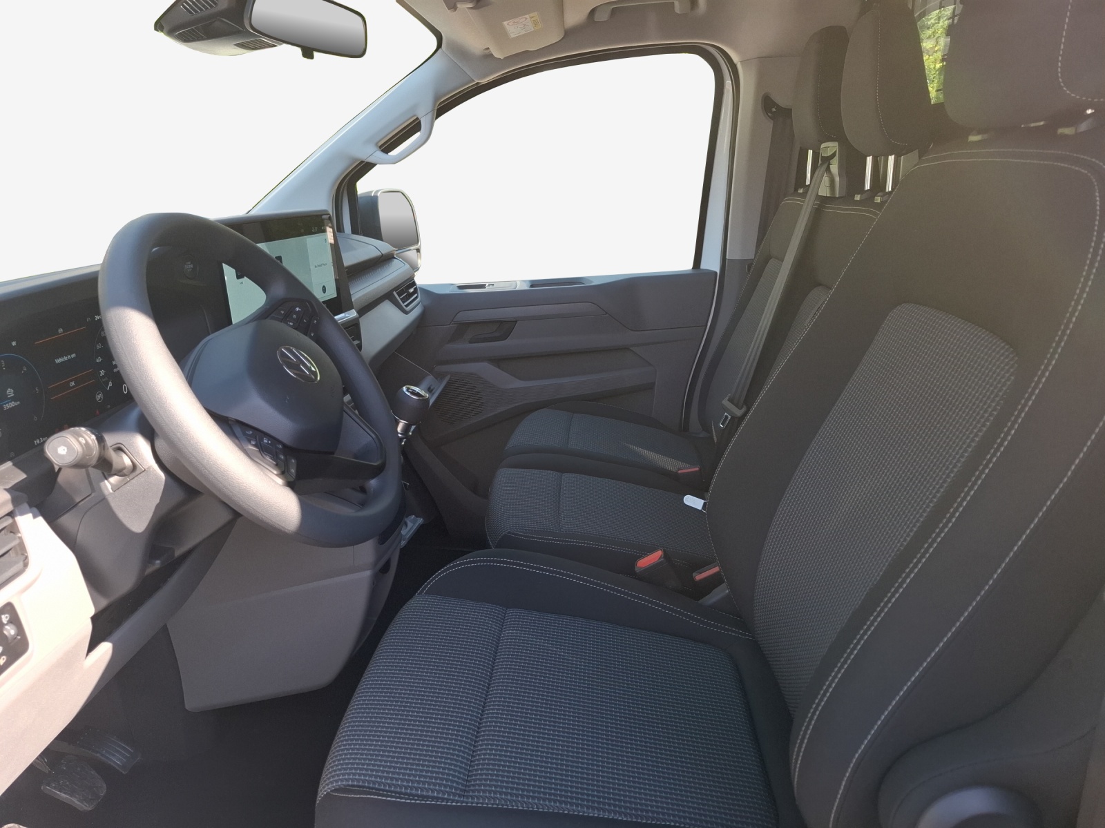 VW Transporter 2.0 TDI-image-7