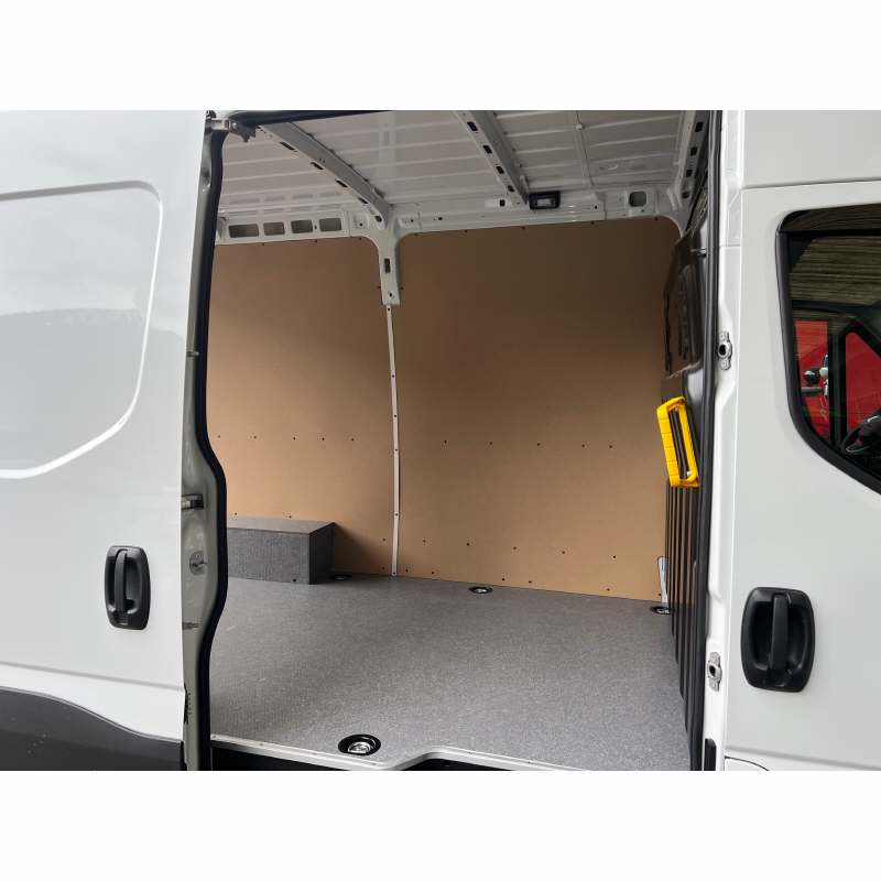 IVECO Daily 35S18HA8V Kaw.3520L H2 3.0 HPI 180-image-12