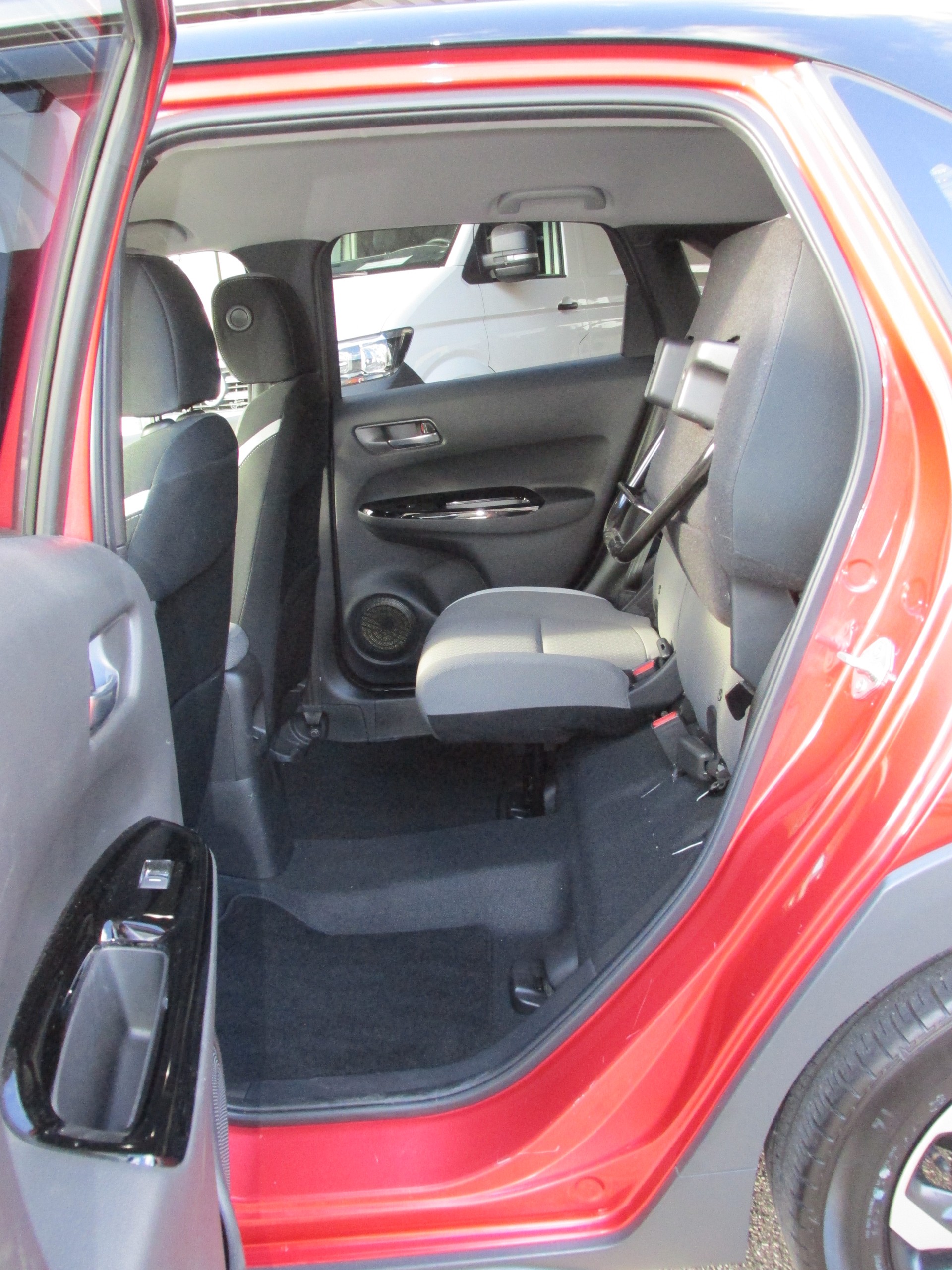 HONDA Jazz 1.5i-MMD Crosstar Executive E-CVT-image-11