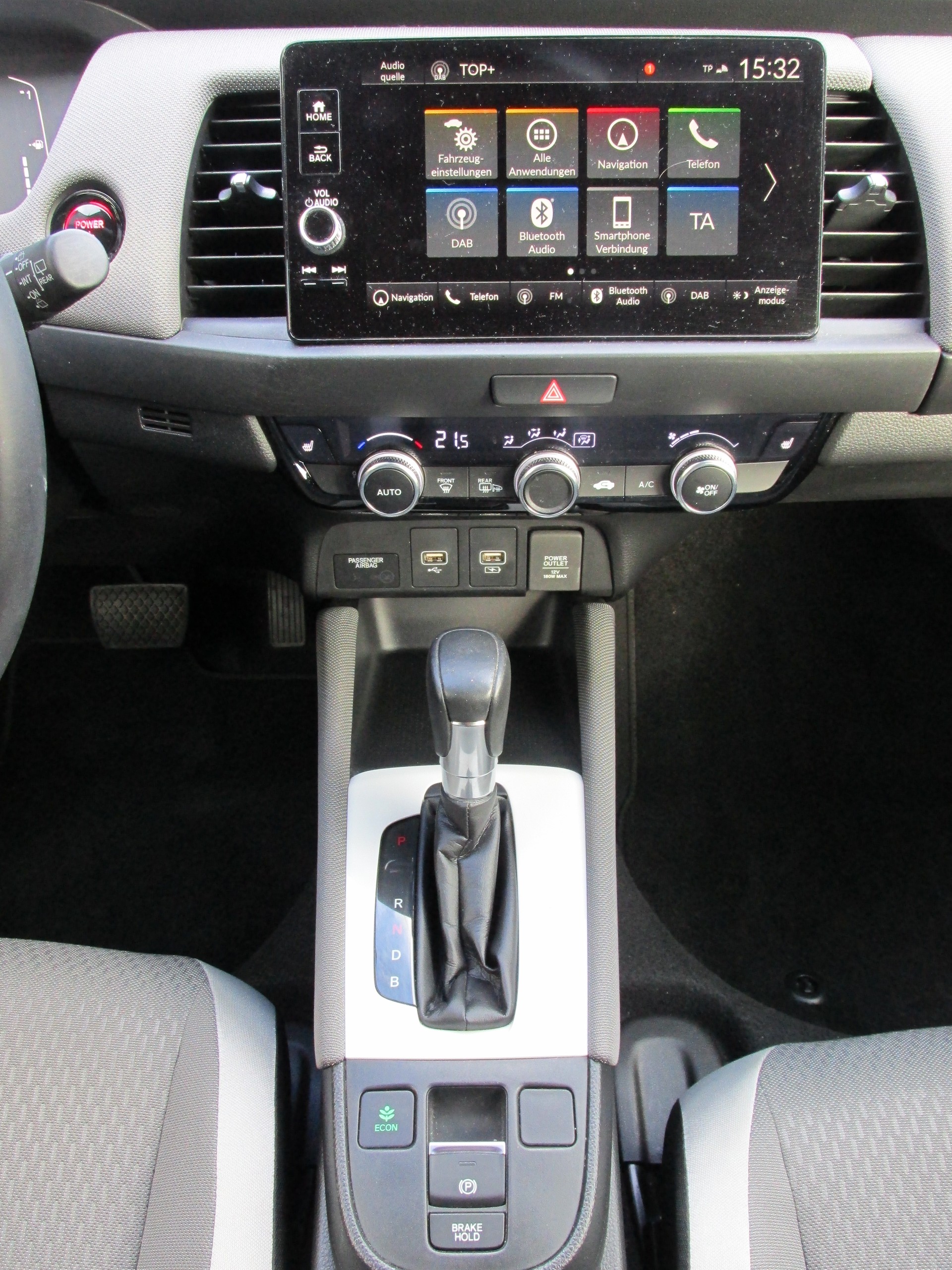 HONDA Jazz 1.5i-MMD Crosstar Executive E-CVT-image-15
