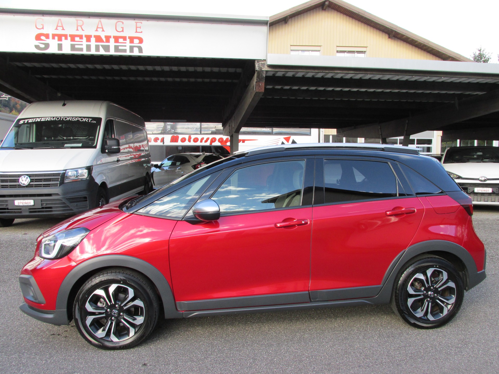 HONDA Jazz 1.5i-MMD Crosstar Executive E-CVT-showroom-element-3