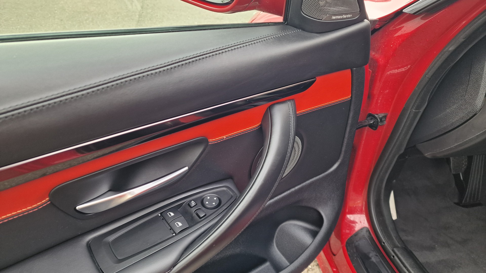 BMW M4 Coupé Competition DKG-image-12