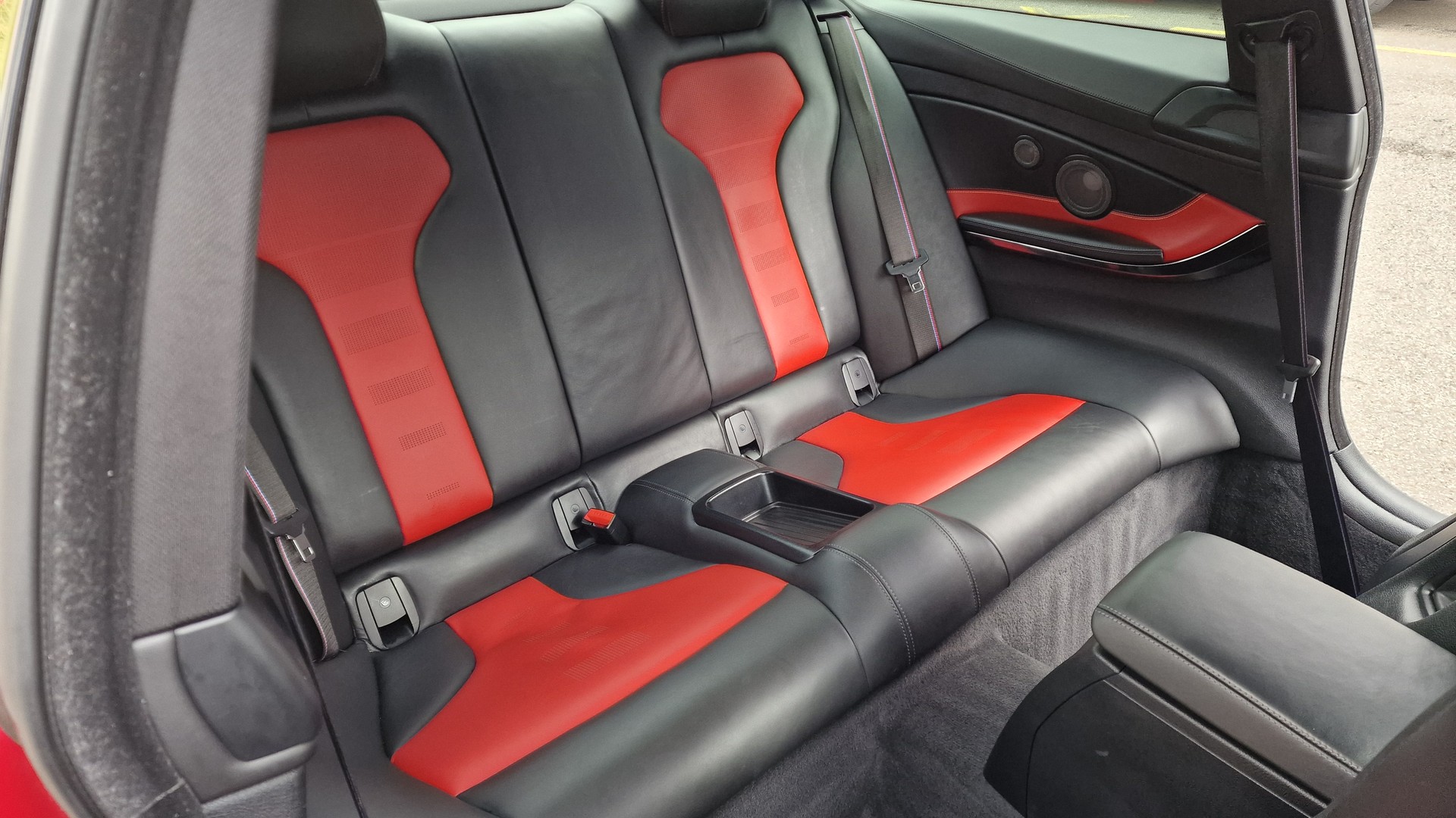 BMW M4 Coupé Competition DKG-image-14