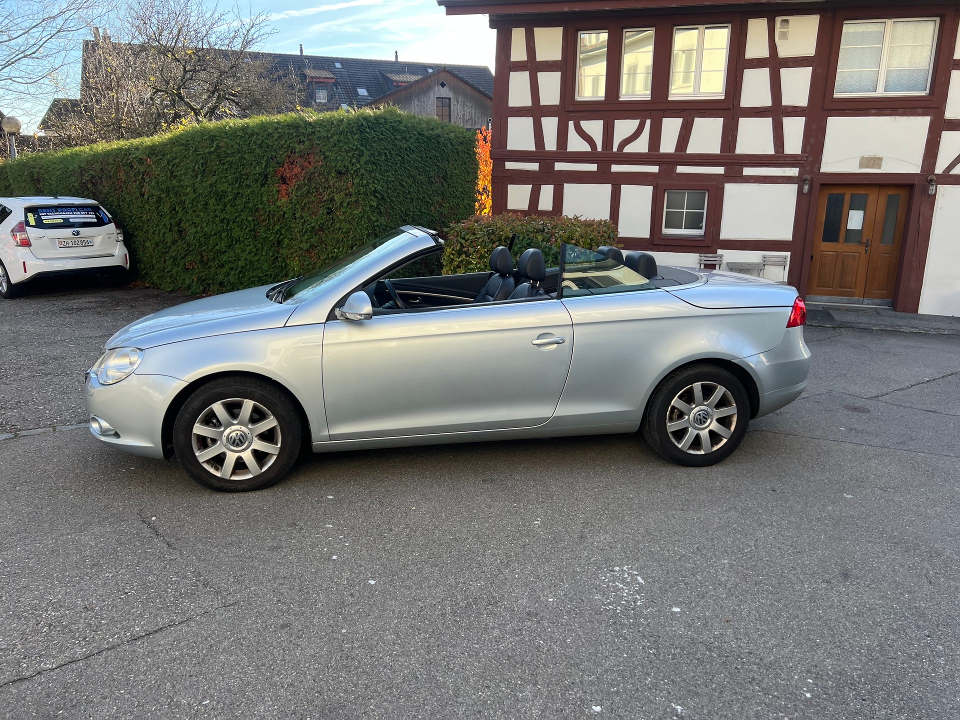 VW Eos 2.0 FSI-image-1