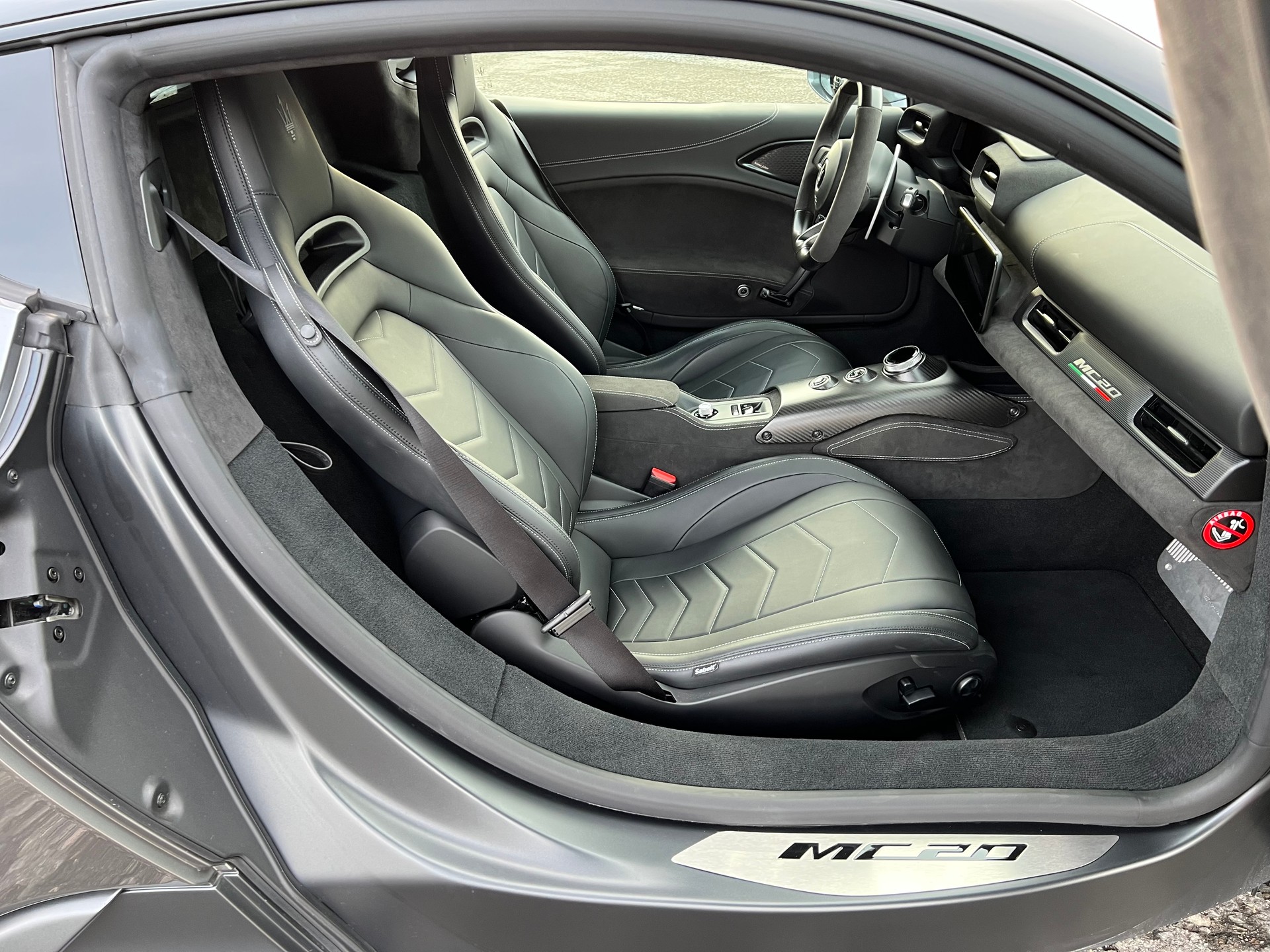 MASERATI MC 20-image-14