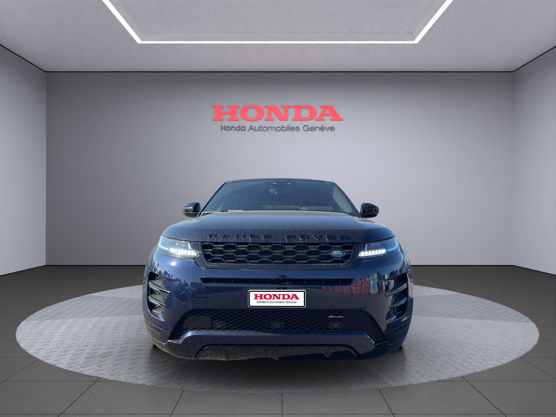 LAND ROVER Range Rover Evoque 2.0 T R-Dynamic S-showroom-element-2