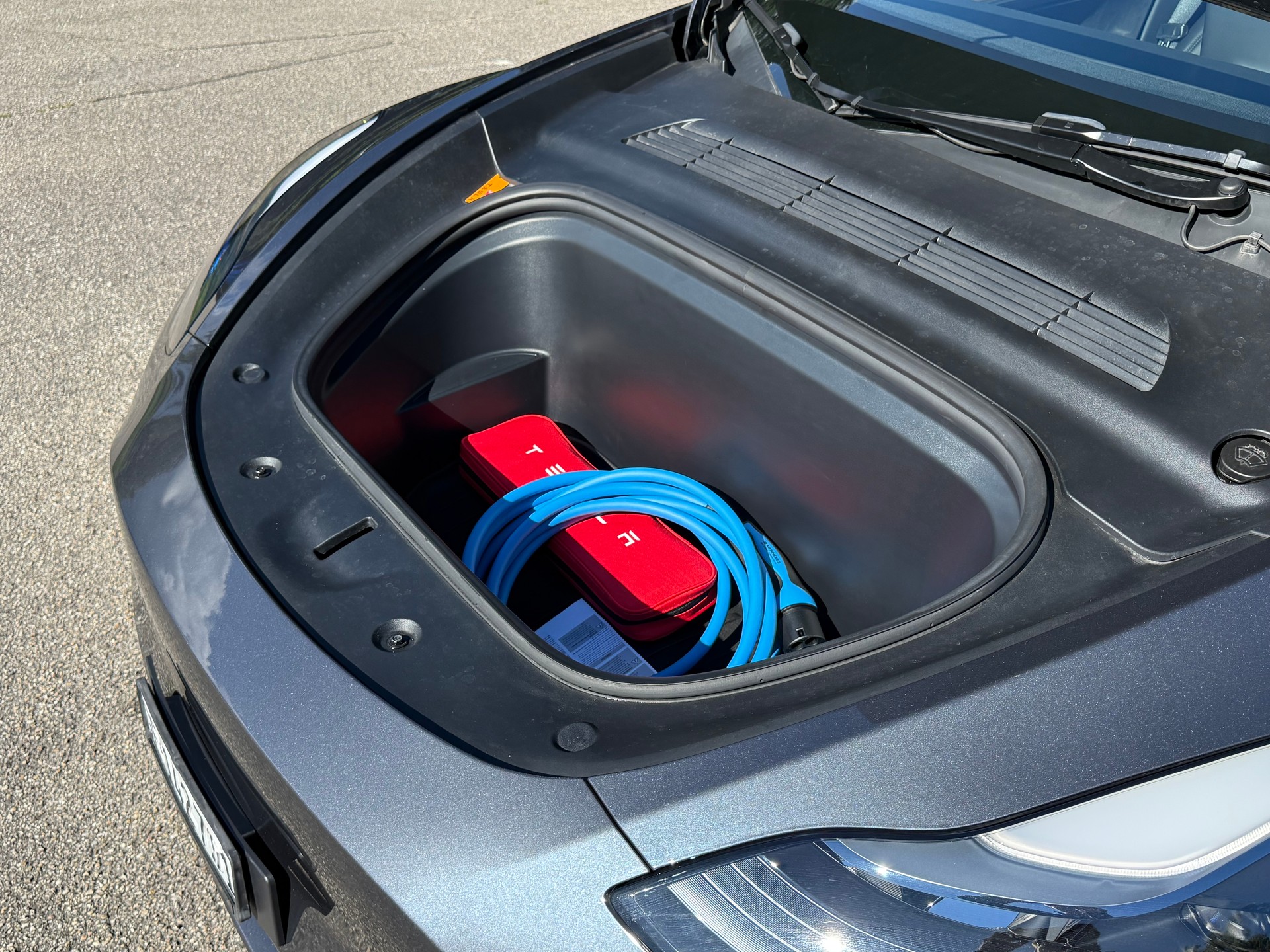 TESLA Model Y Long Range-image-13