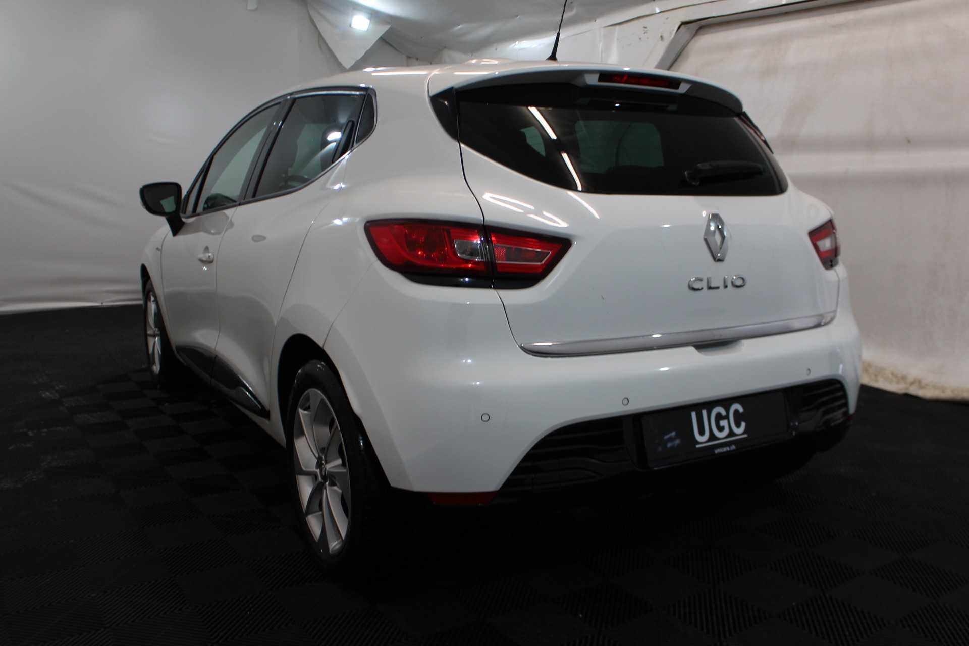 RENAULT Clio 1.2 TCe 120 Limited S/S-showroom-element-3