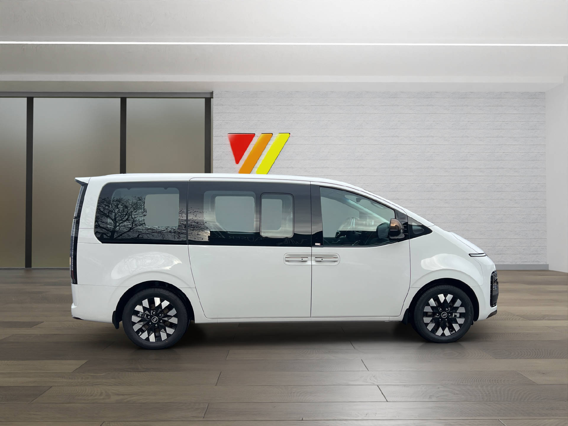HYUNDAI Staria Premium 1.6 GDi HEV Vertex