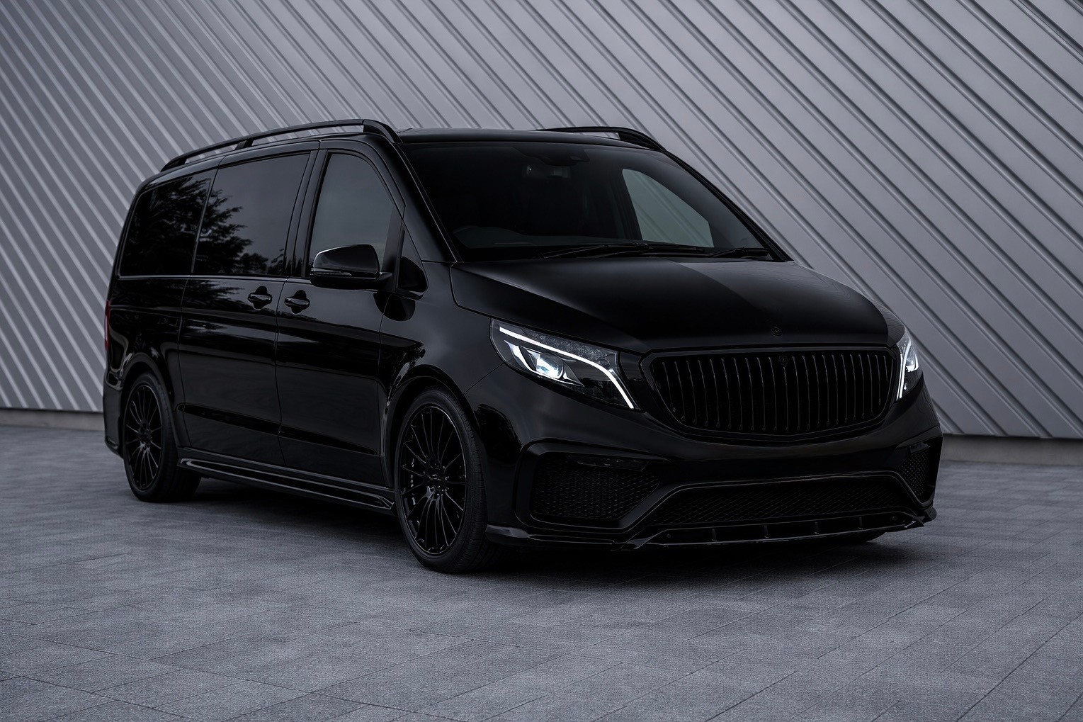 MERCEDES-BENZ V 250 d lang 4Matic Exclusive 9G-Tronic-image-8