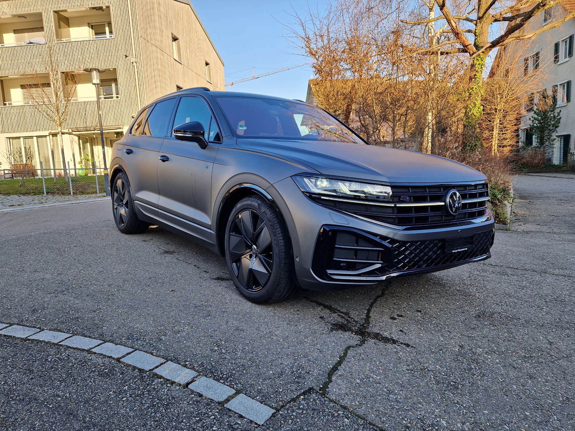 VW Touareg 3.0 TDI 286PS R-Line Tiptronicmit 5 Jahre 100tkm VW Werksgarantie