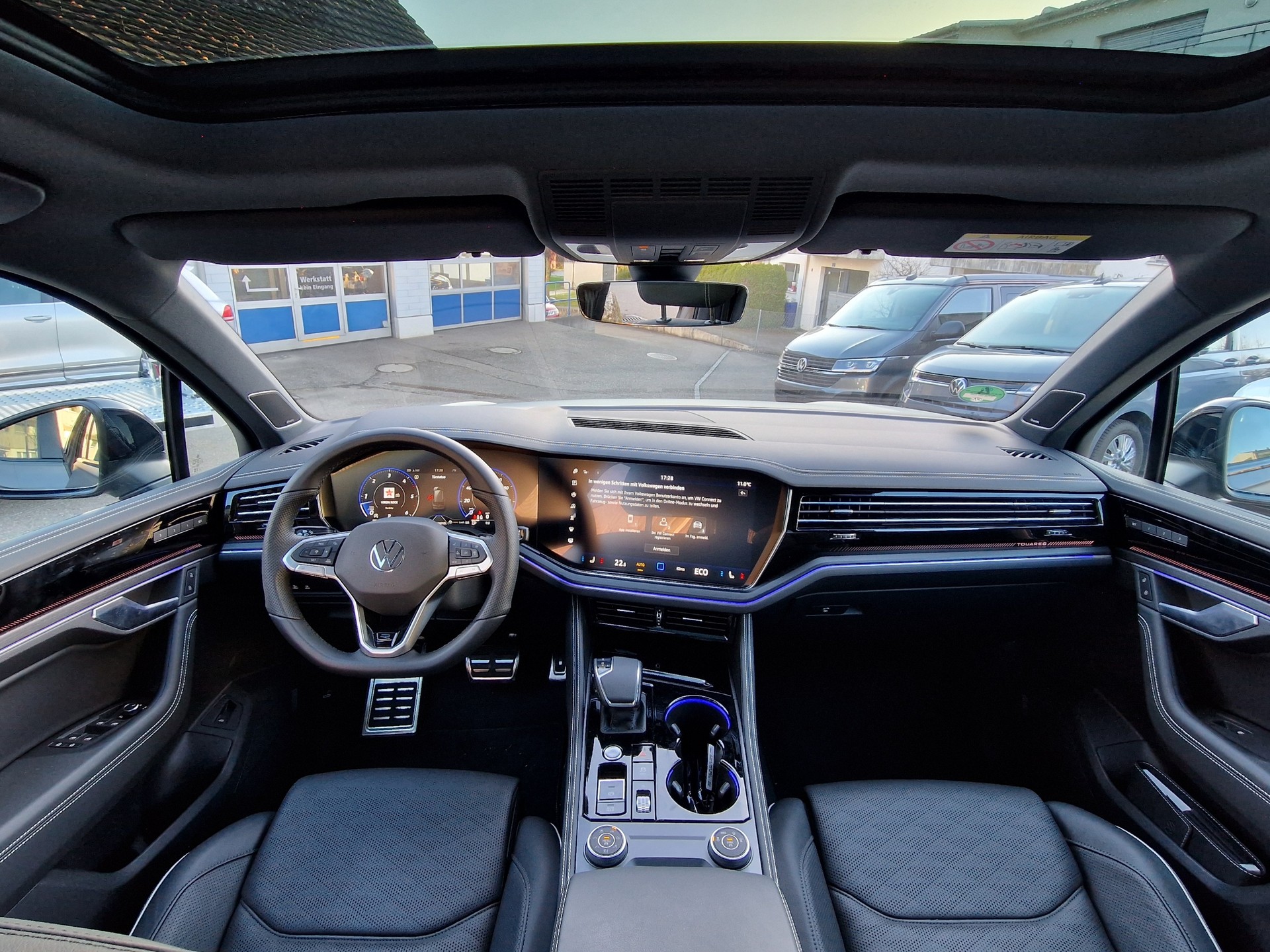 VW Touareg 3.0 TDI 286PS R-Line Tiptronicmit 5 Jahre 100tkm VW Werksgarantie-image-6
