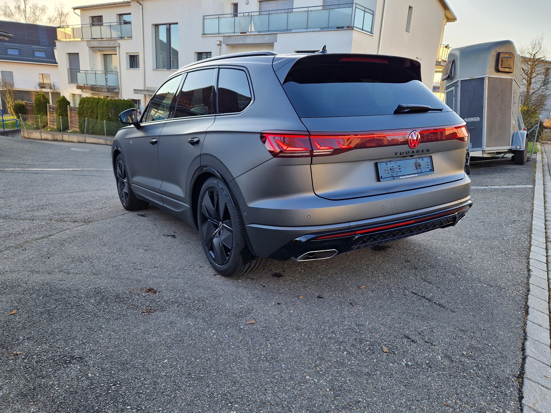 VW Touareg 3.0 TDI 286PS R-Line Tiptronicmit 5 Jahre 100tkm VW Werksgarantie-image-5