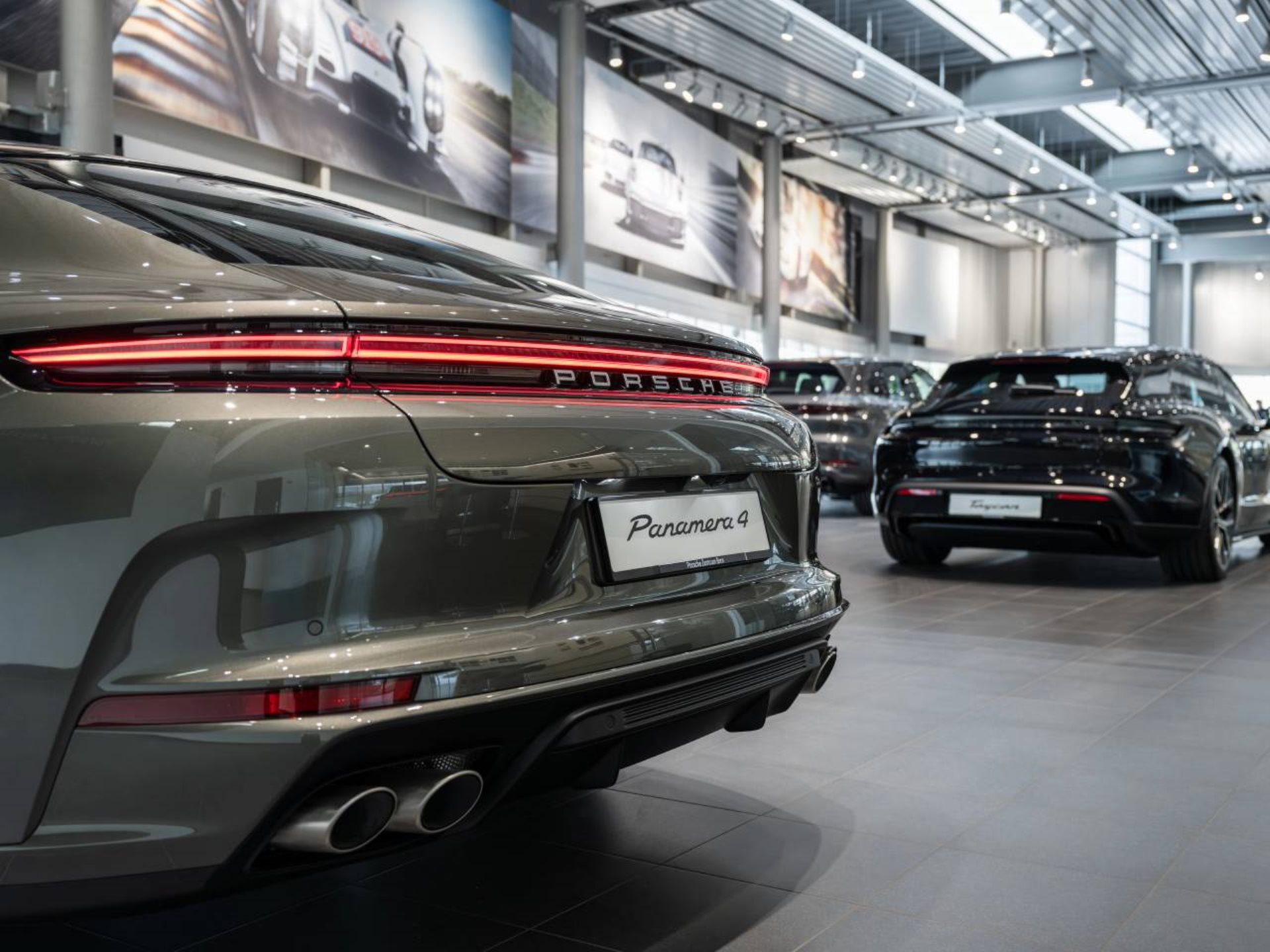 PORSCHE Panamera 4S E-Hybrid-image-27