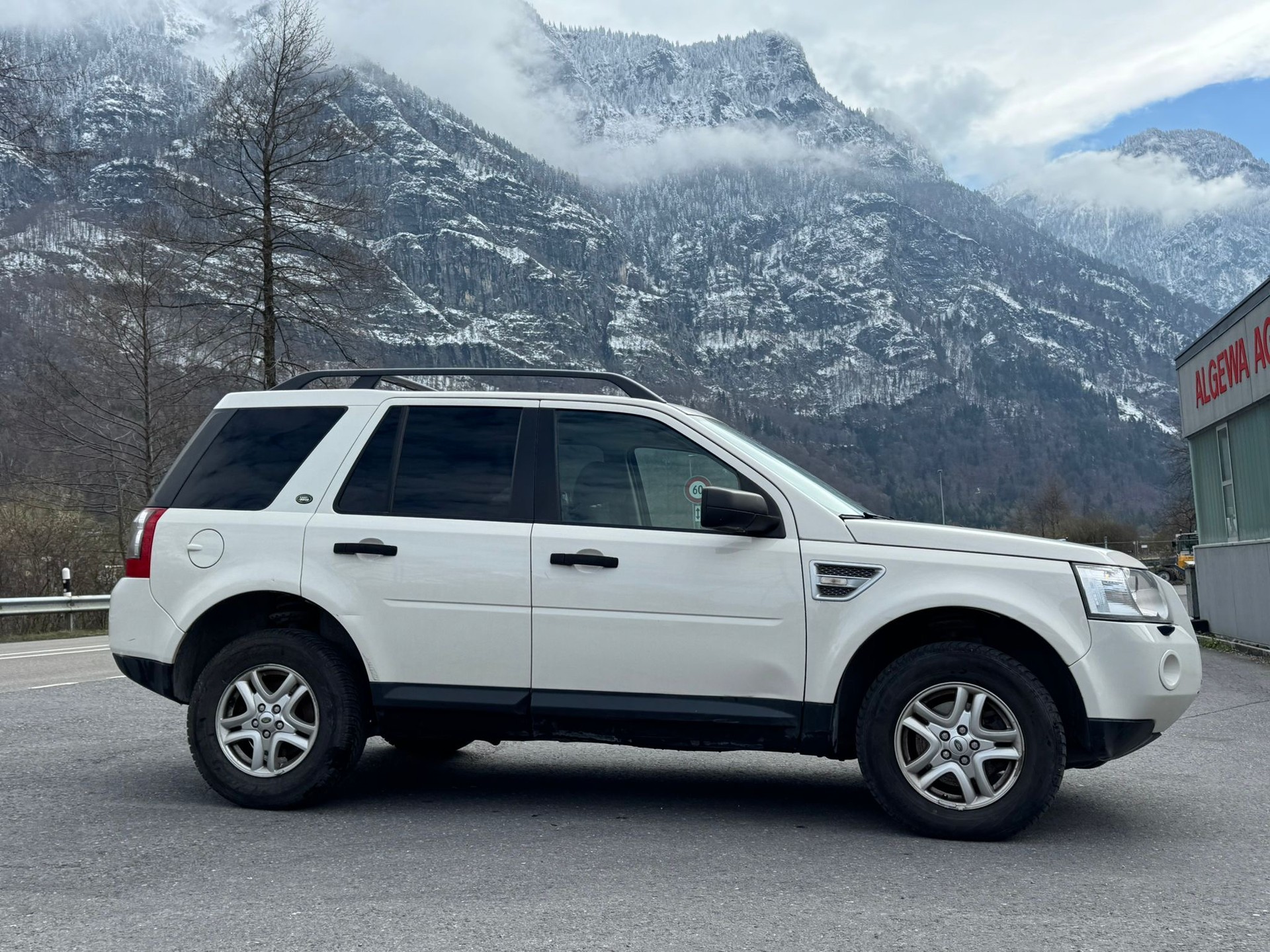 LAND ROVER Freelander 2.2 TD4 E-image-3