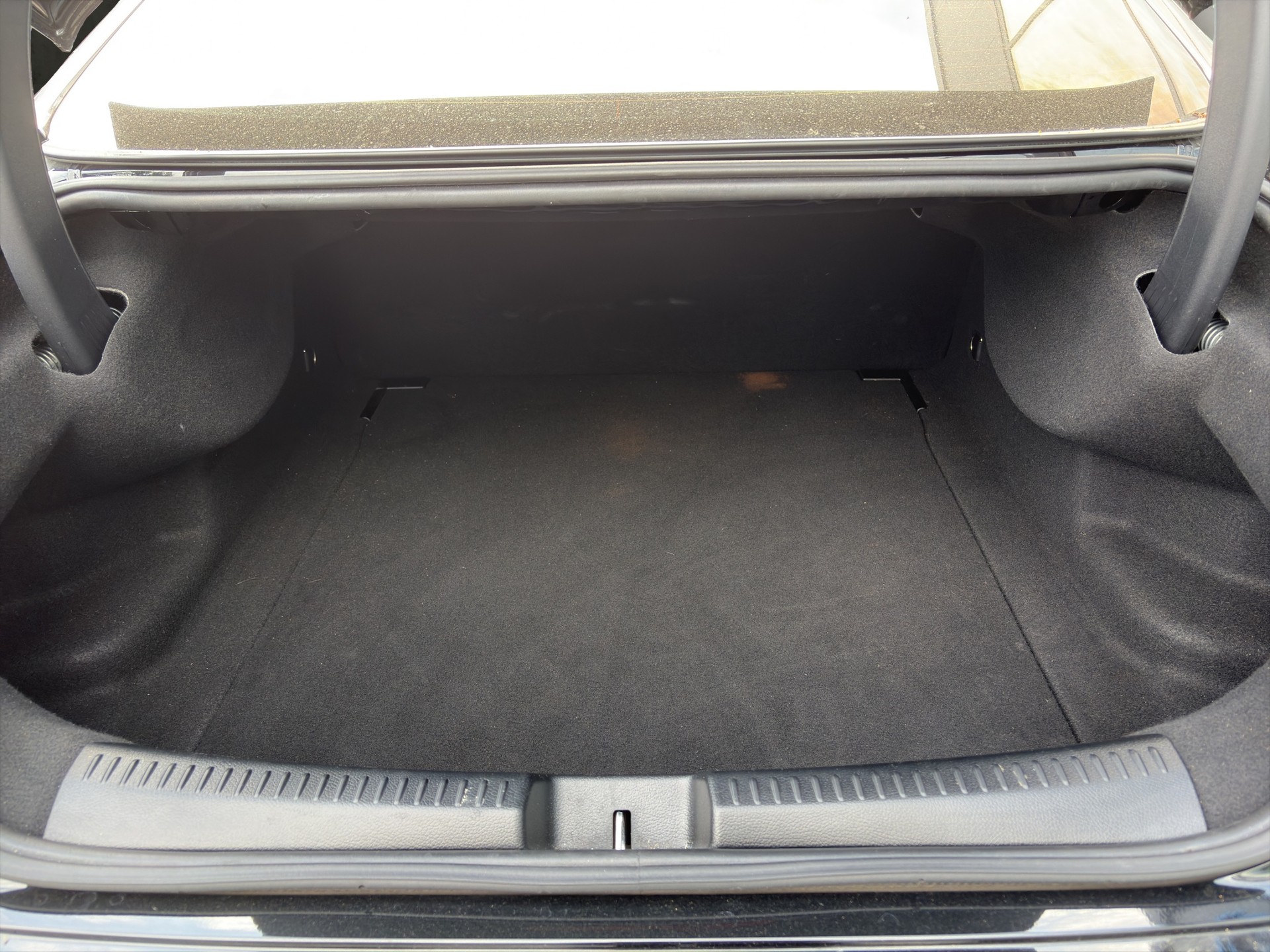 MERCEDES-BENZ CLA 200-image-15