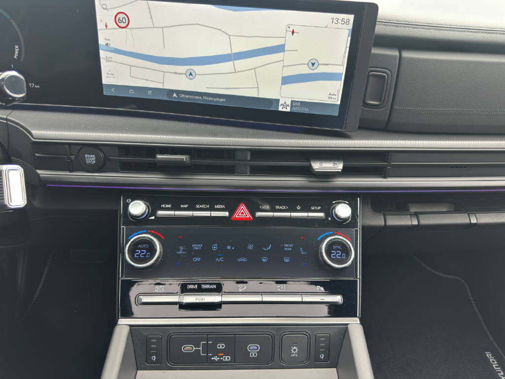 HYUNDAI SANTA FE 1.6 T-GDi Hybrid Calligraphy Swiss Edition 7P-image-14
