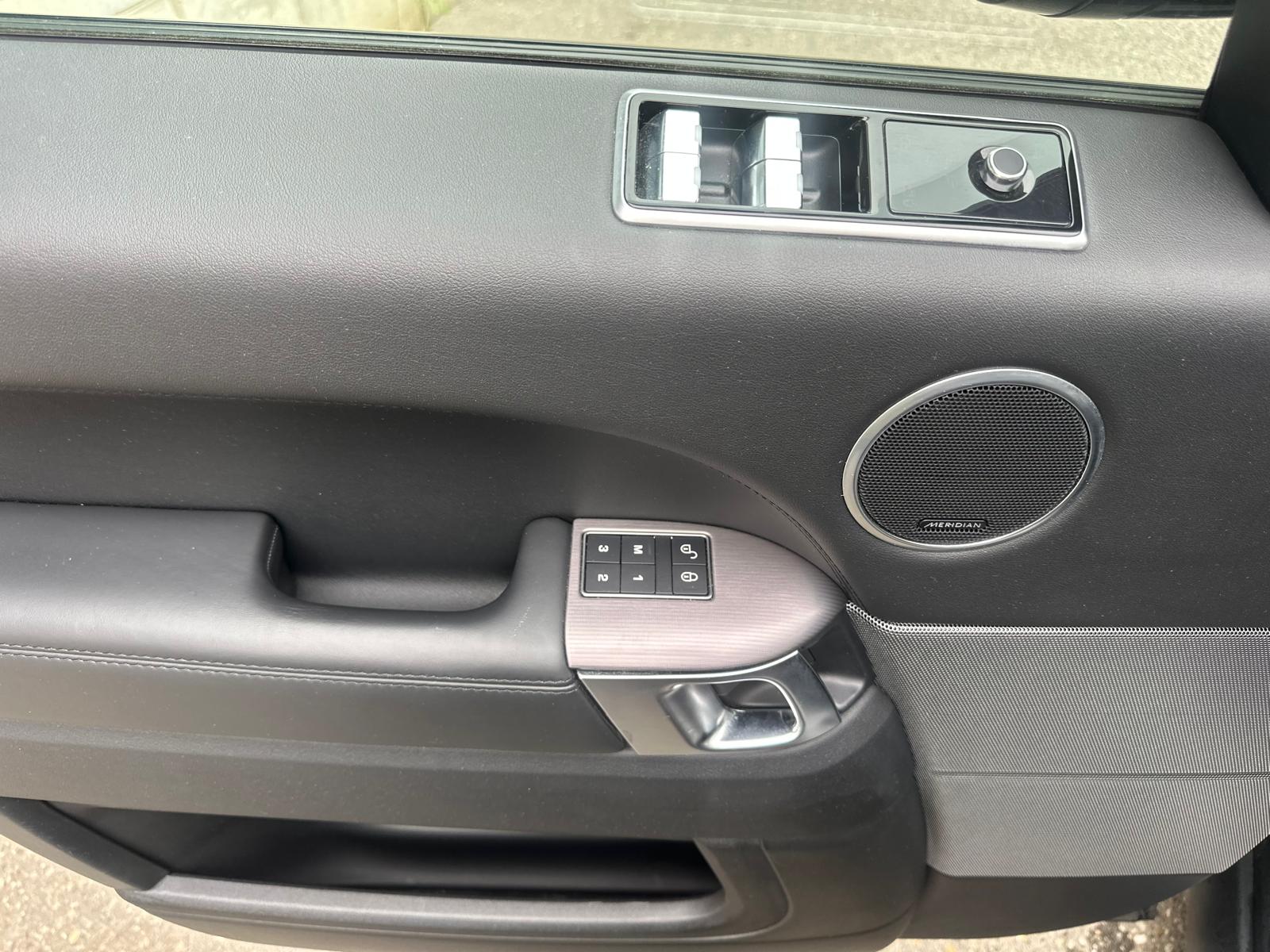 LAND ROVER Range Rover Sport P400e 2.0 I4 PHEV HSE Dynamic Aut.-image-14