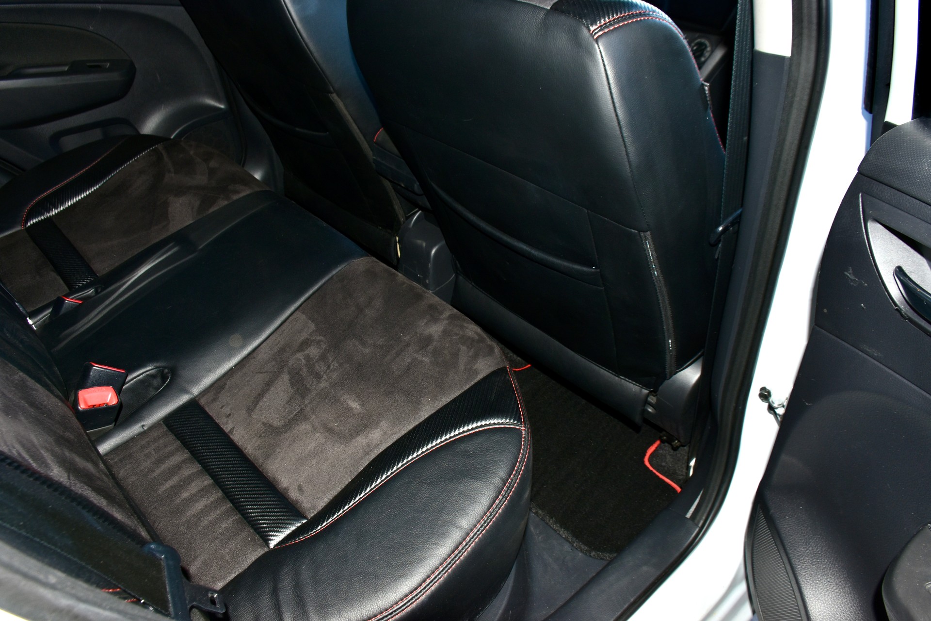 SUZUKI Swift 1.2i 16V GL Sergio Cellano-image-4