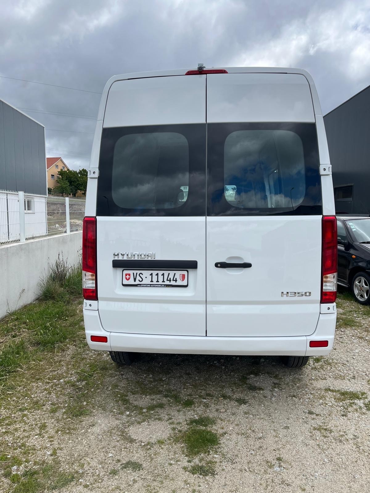 HYUNDAI H350 2.5 CRDi Origo L1 peinture complète neuve-showroom-element-1