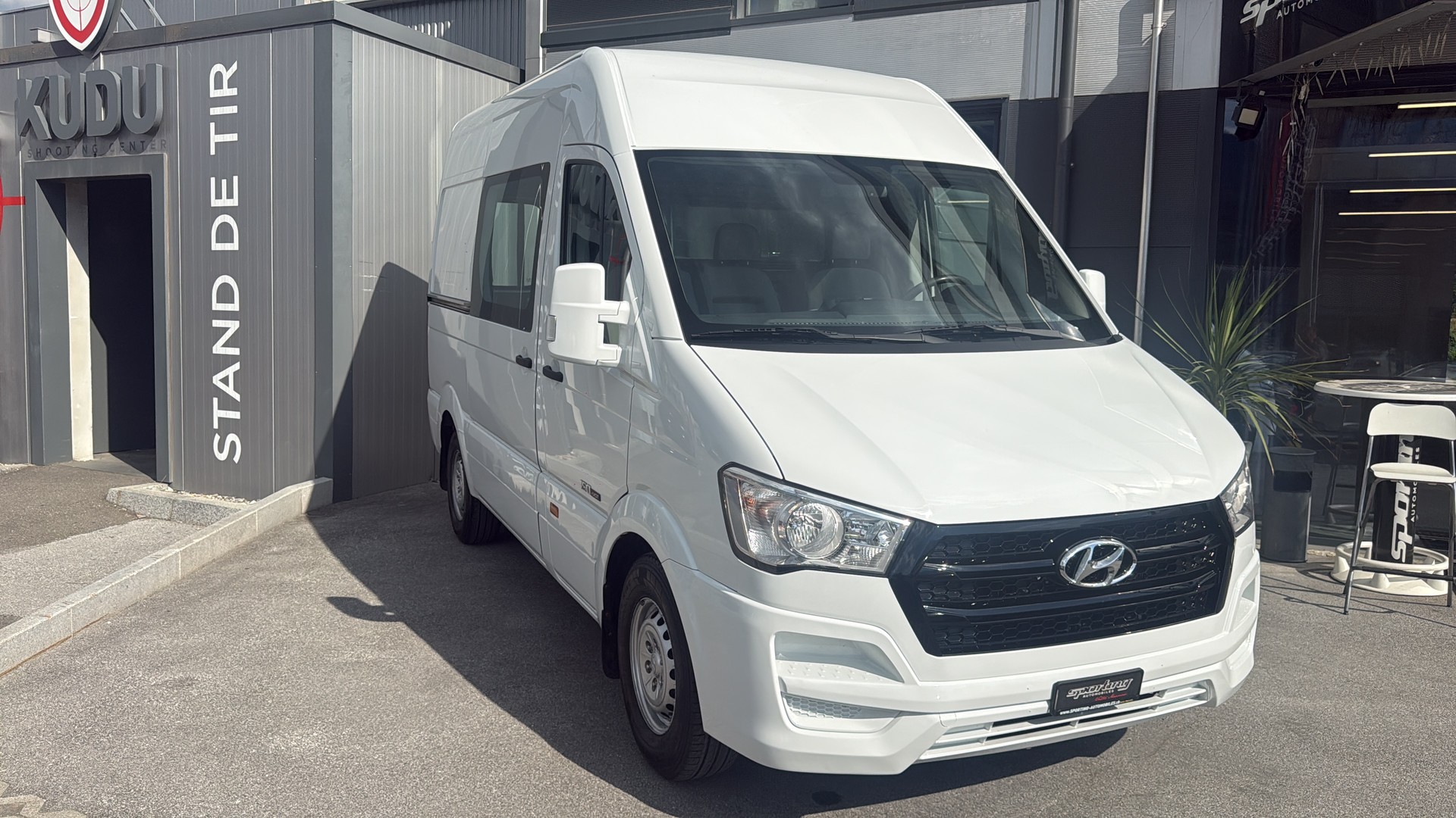 HYUNDAI H350 2.5 CRDi Origo L1 peinture complète neuve-showroom-element-1