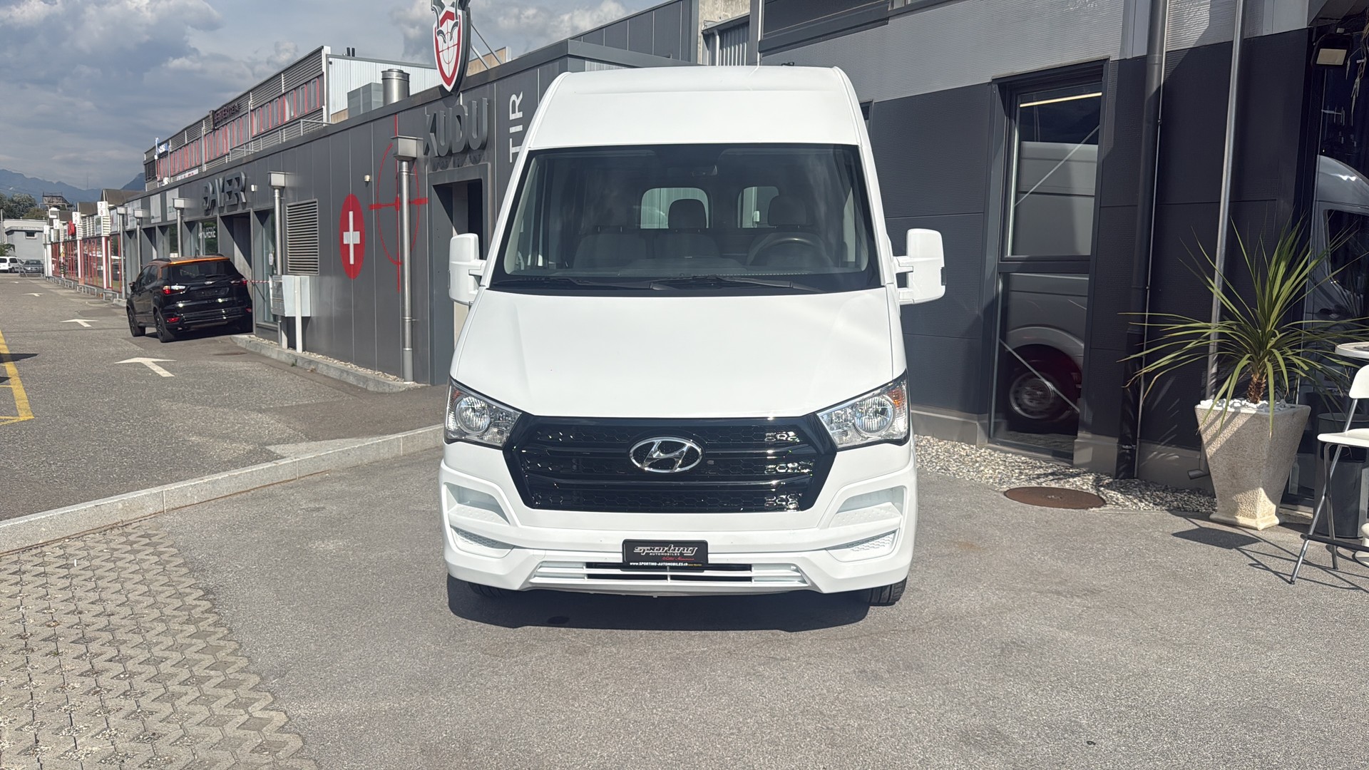 HYUNDAI H350 2.5 CRDi Origo L1 peinture complète neuve-showroom-element-2