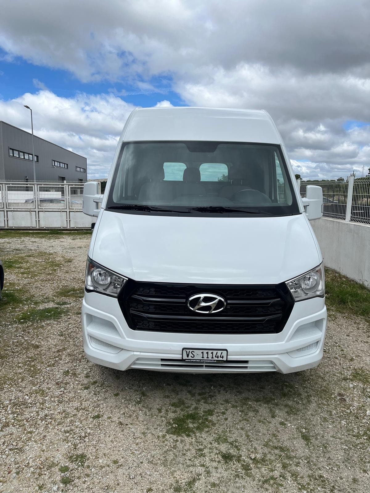 HYUNDAI H350 2.5 CRDi Origo L1 peinture complète neuve