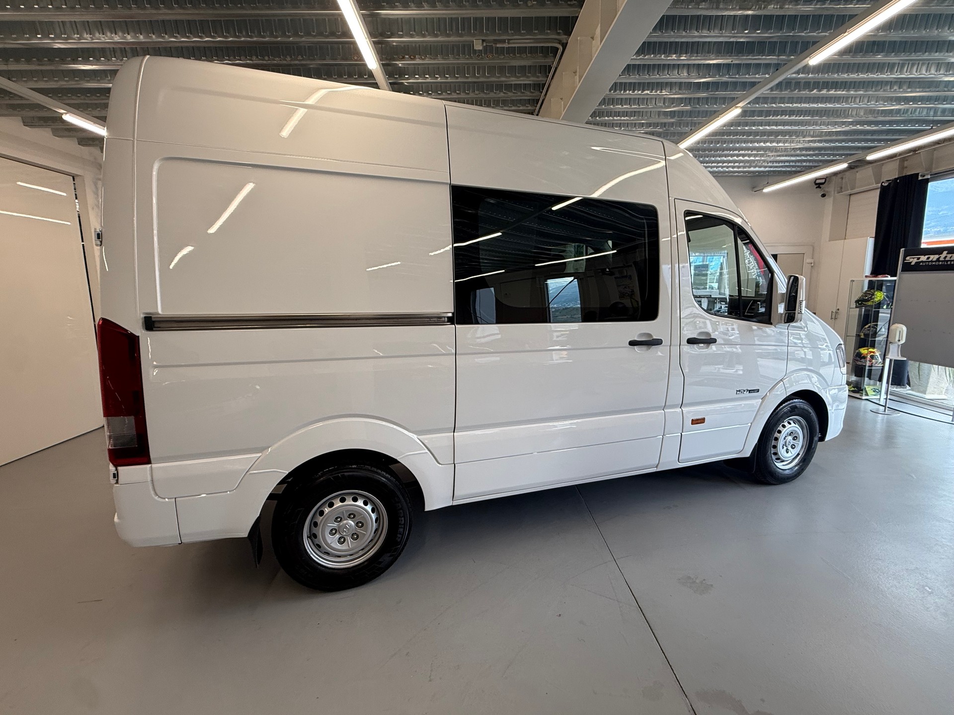 HYUNDAI H350 2.5 CRDi Origo L1 peinture complète neuve-image-10