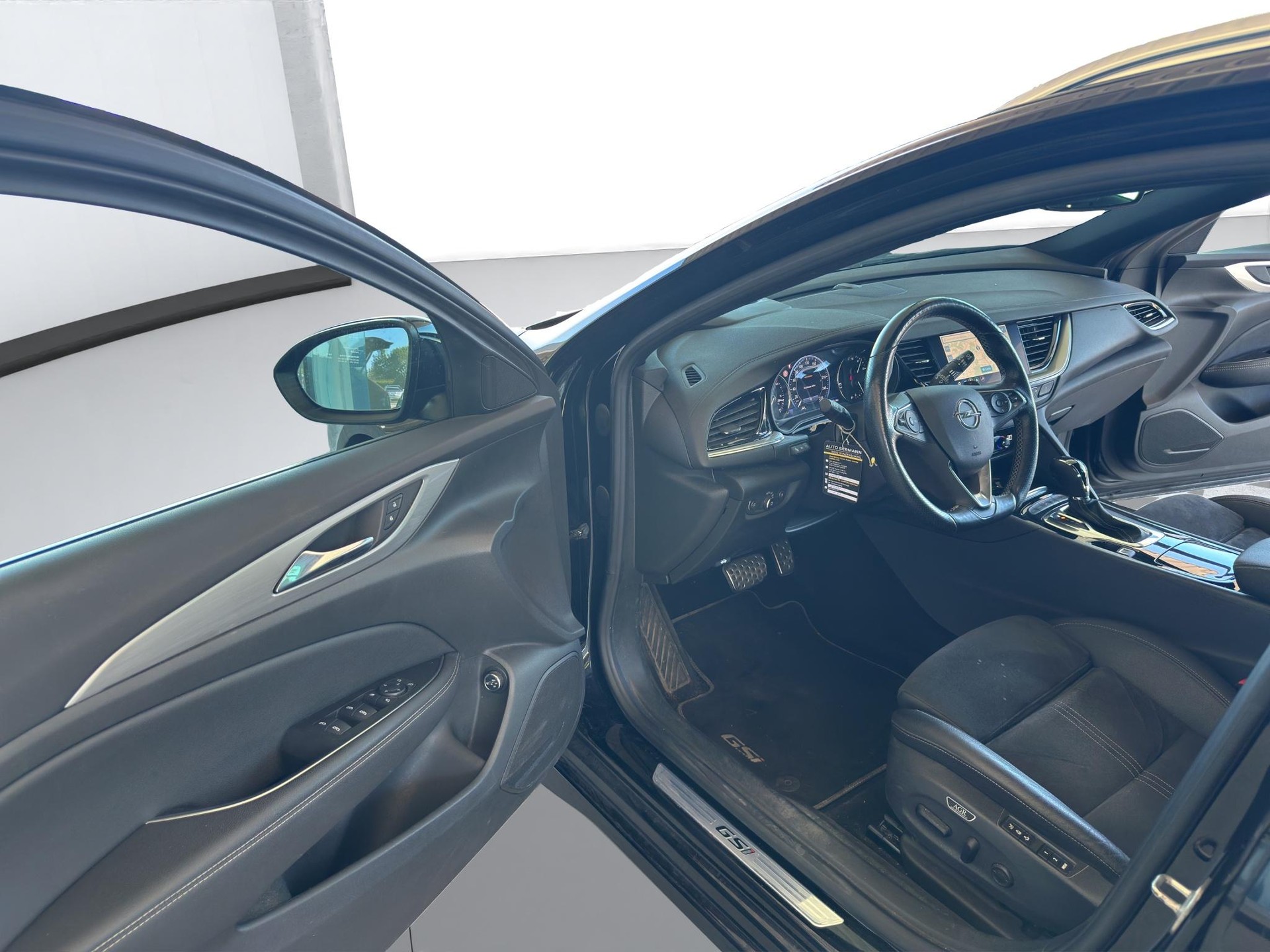 OPEL Insignia Sports Tourer 2.0 T GSi AWD-image-17
